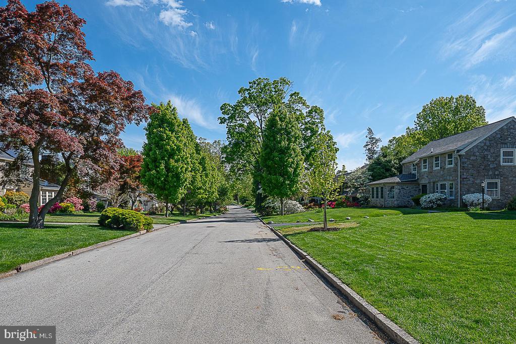 714 GREYTHORNE ROAD