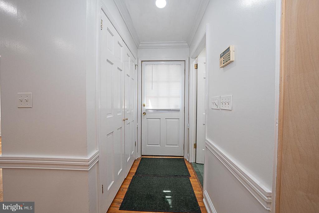 714 GREYTHORNE ROAD