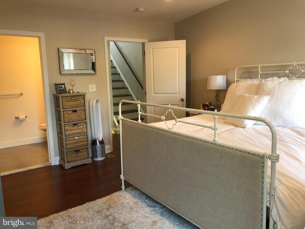 2312 FITZWATER STREET