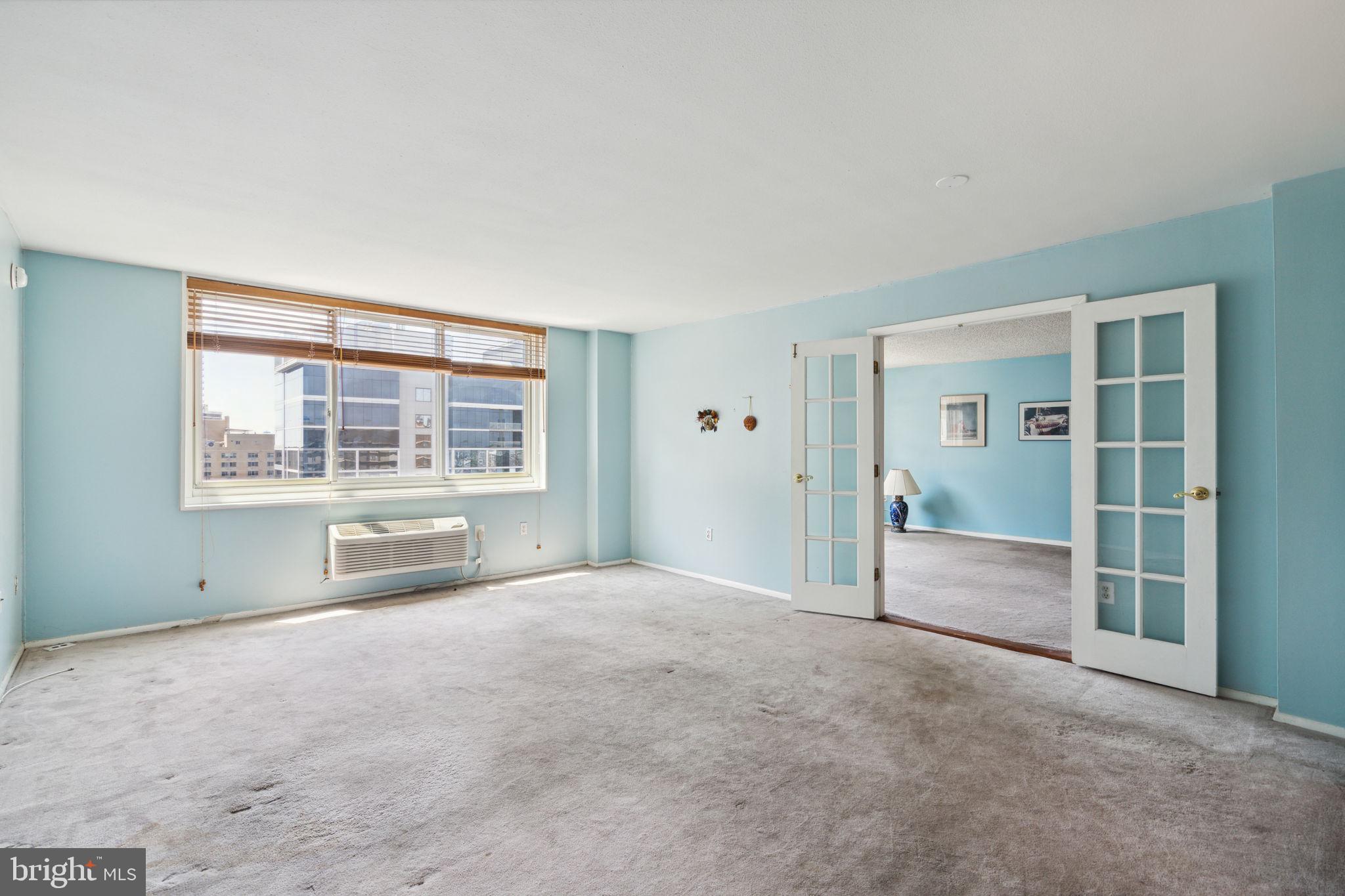 1901 JOHN F KENNEDY BOULEVARD 2912-13