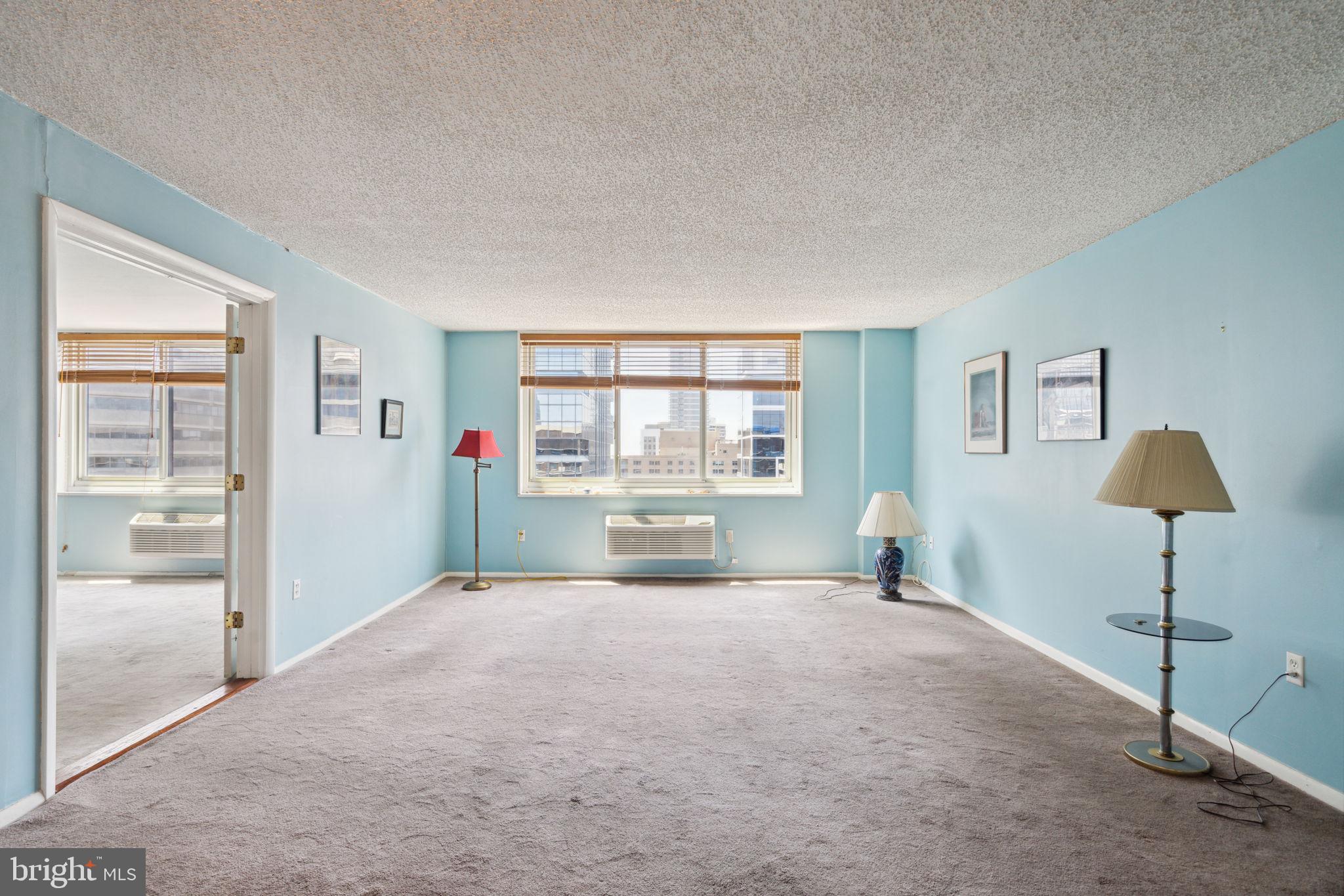 1901 JOHN F KENNEDY BOULEVARD 2912-13