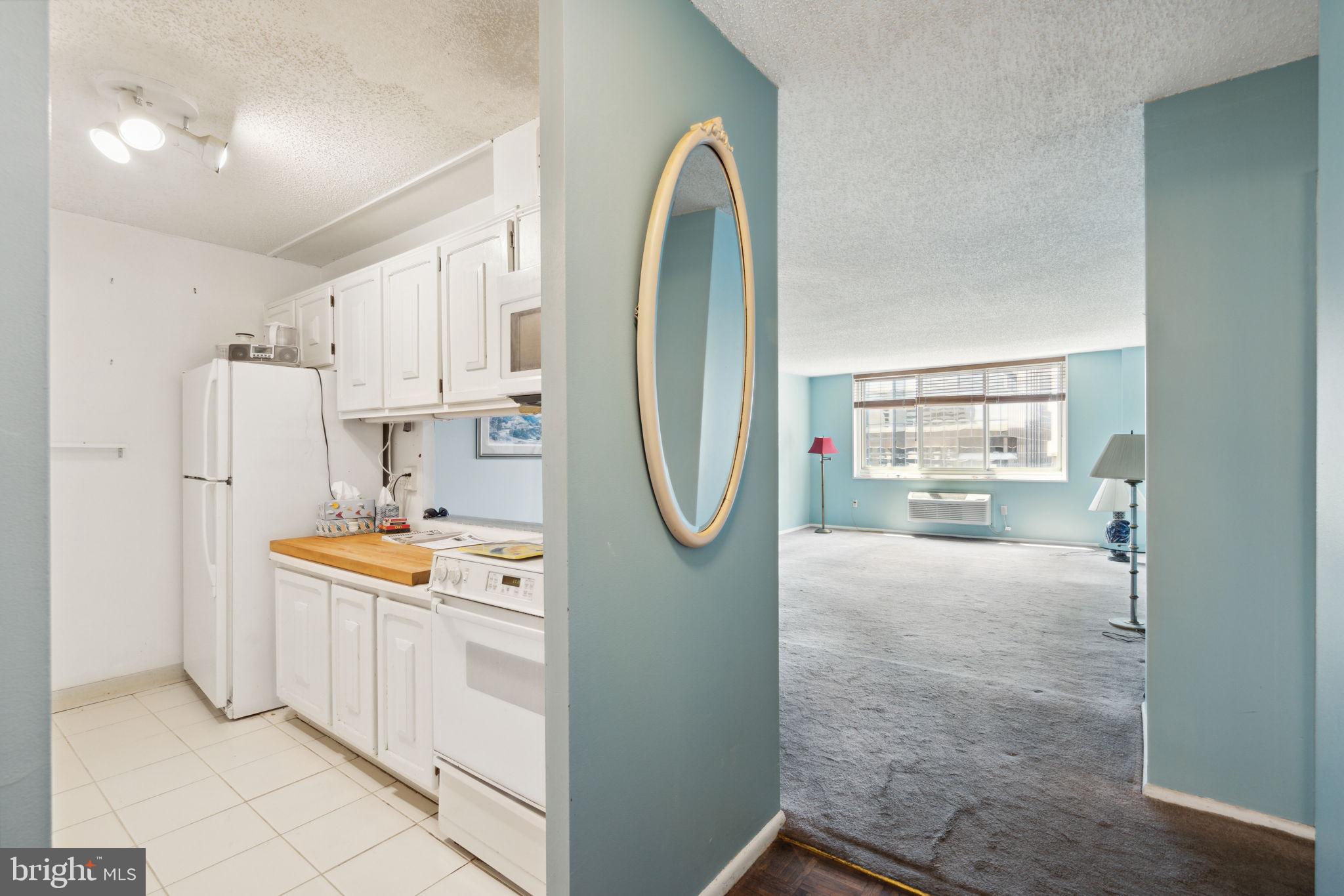 1901 JOHN F KENNEDY BOULEVARD 2912-13