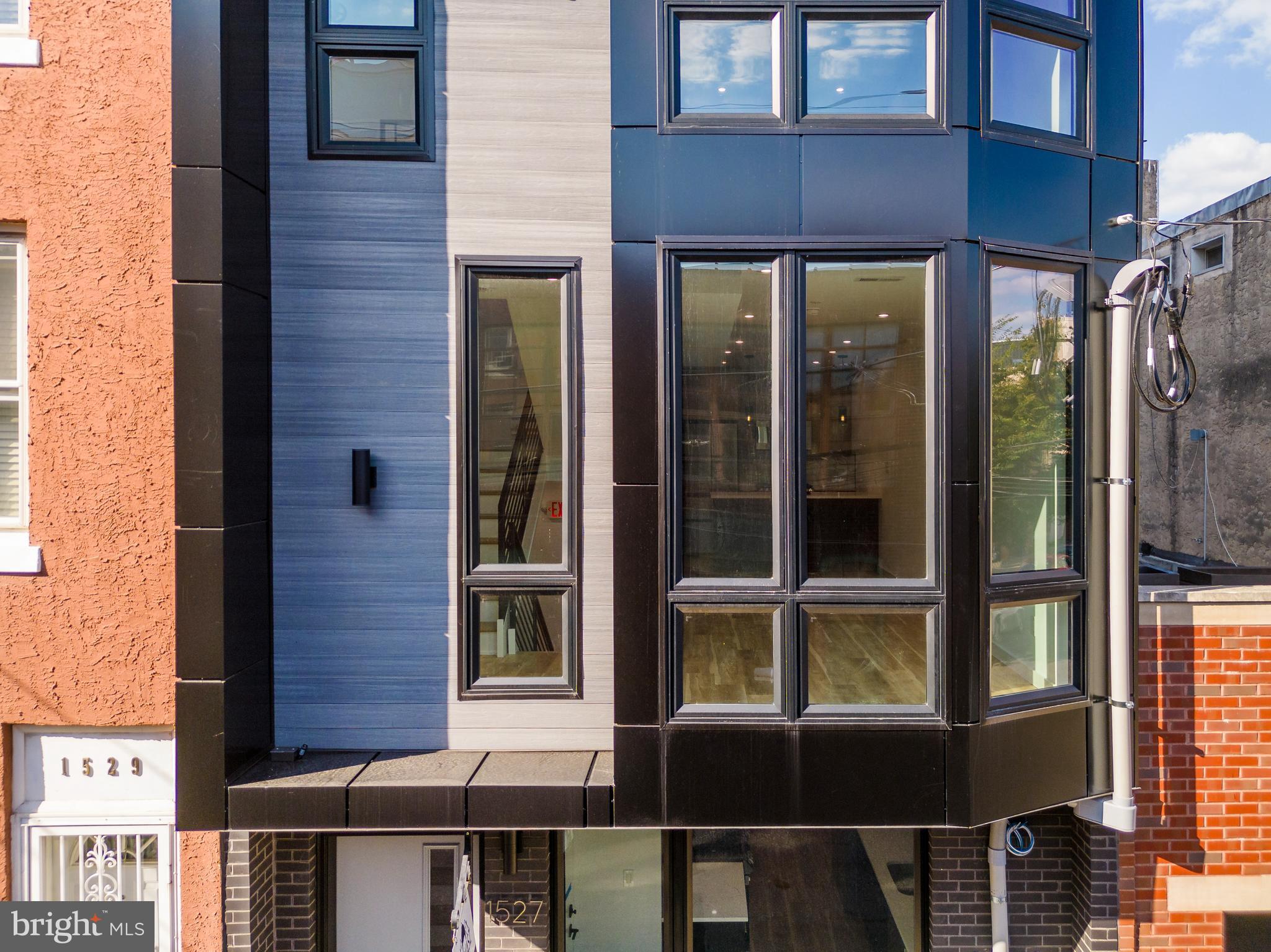 1527 OGDEN STREET 2