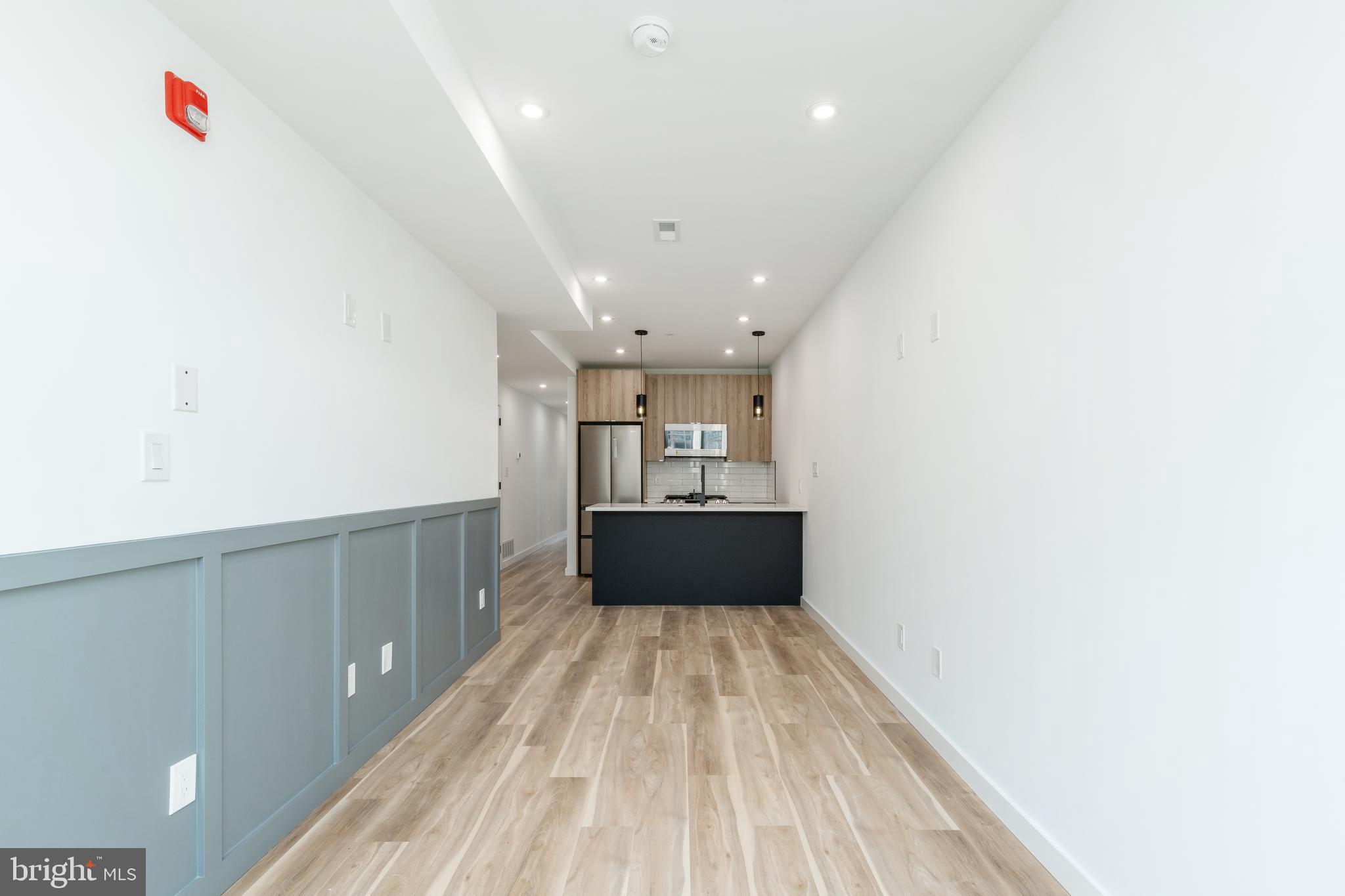 1527 OGDEN STREET 2