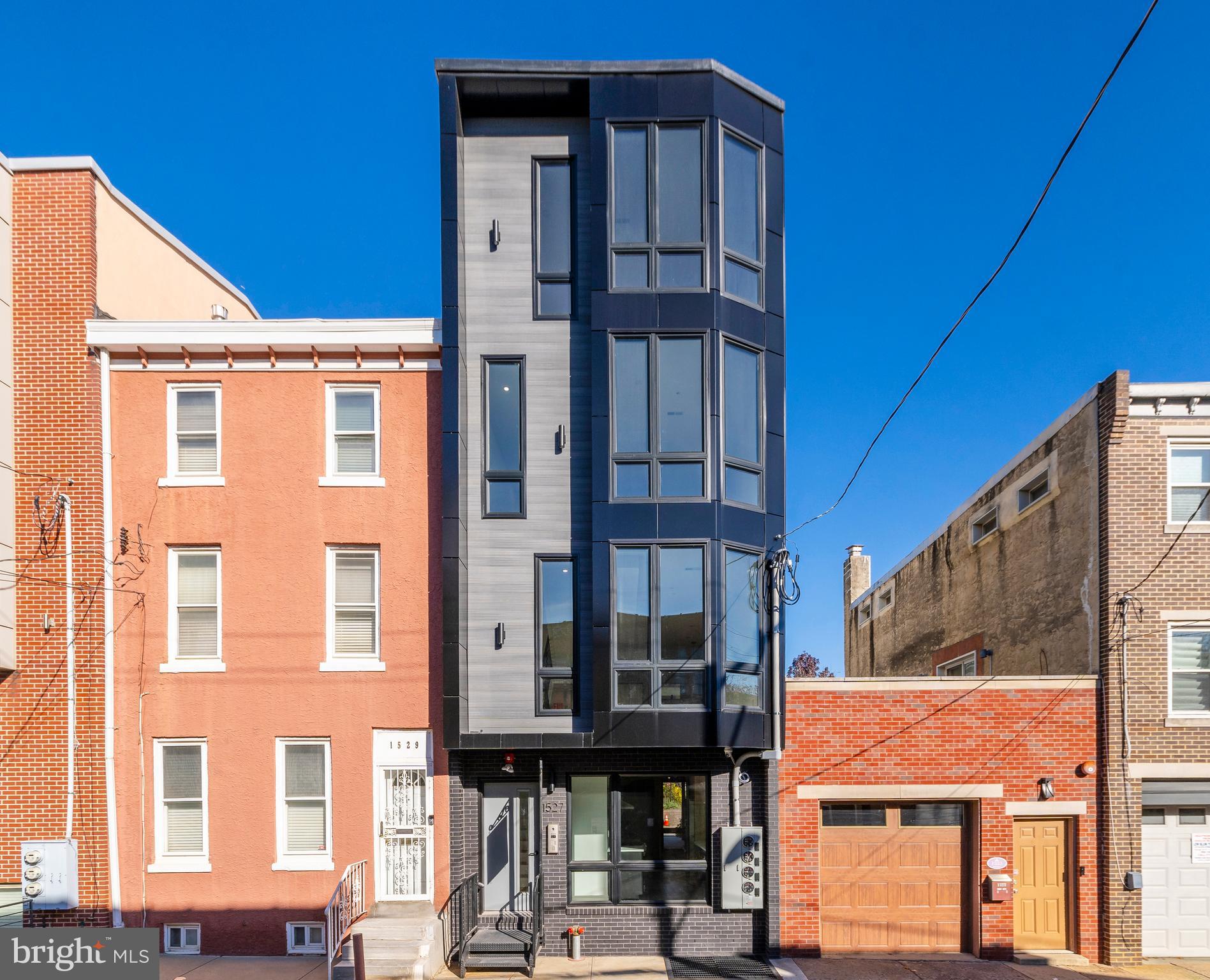 1527 OGDEN STREET 2