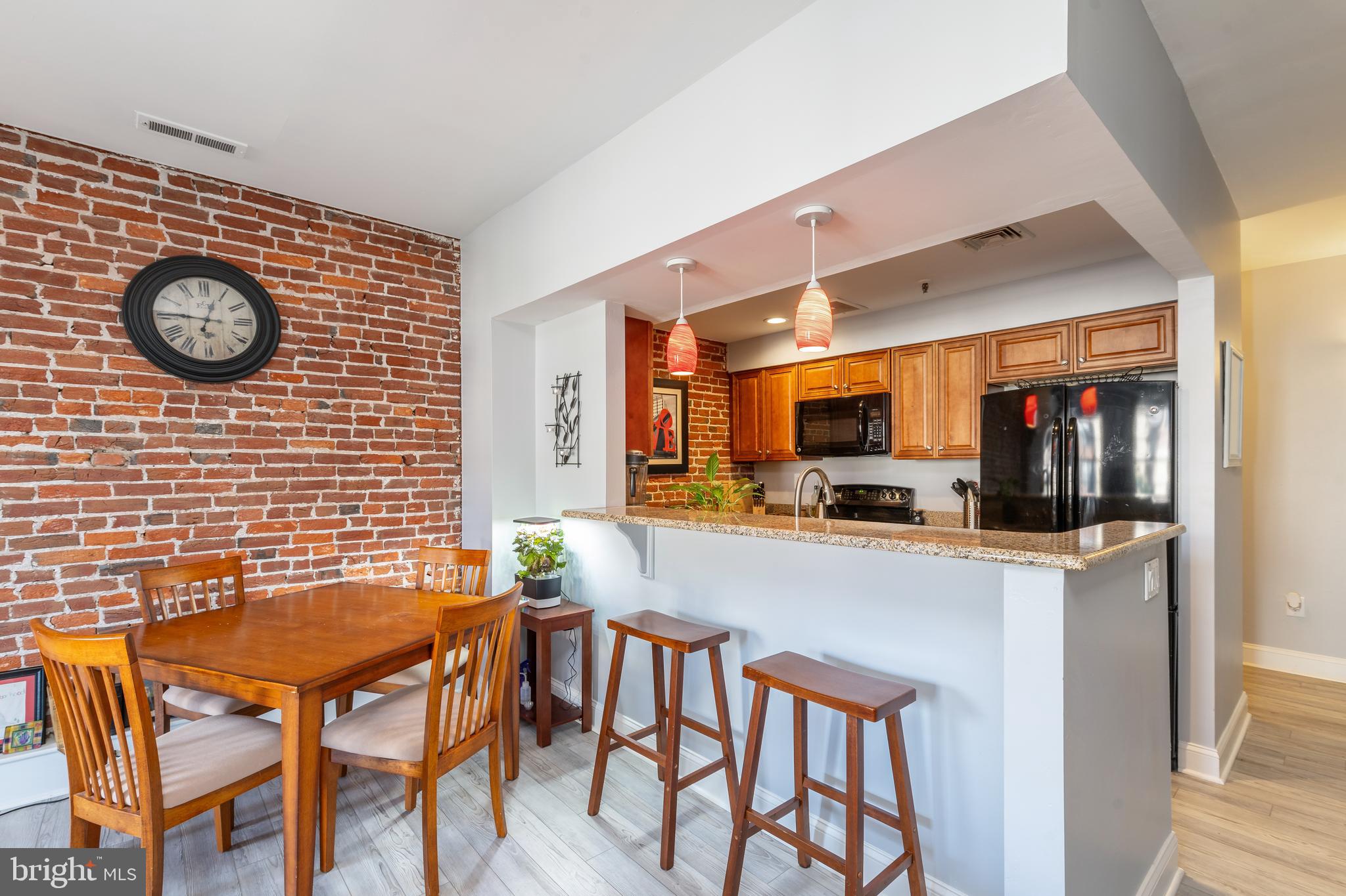 50 N FRONT STREET 402