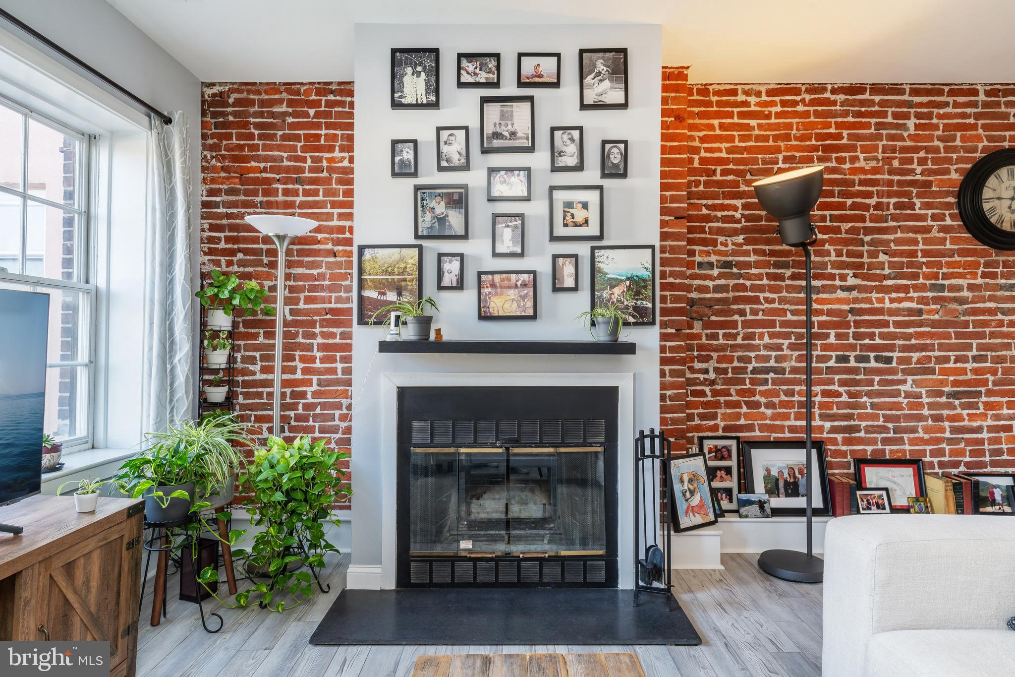 50 N FRONT STREET 402