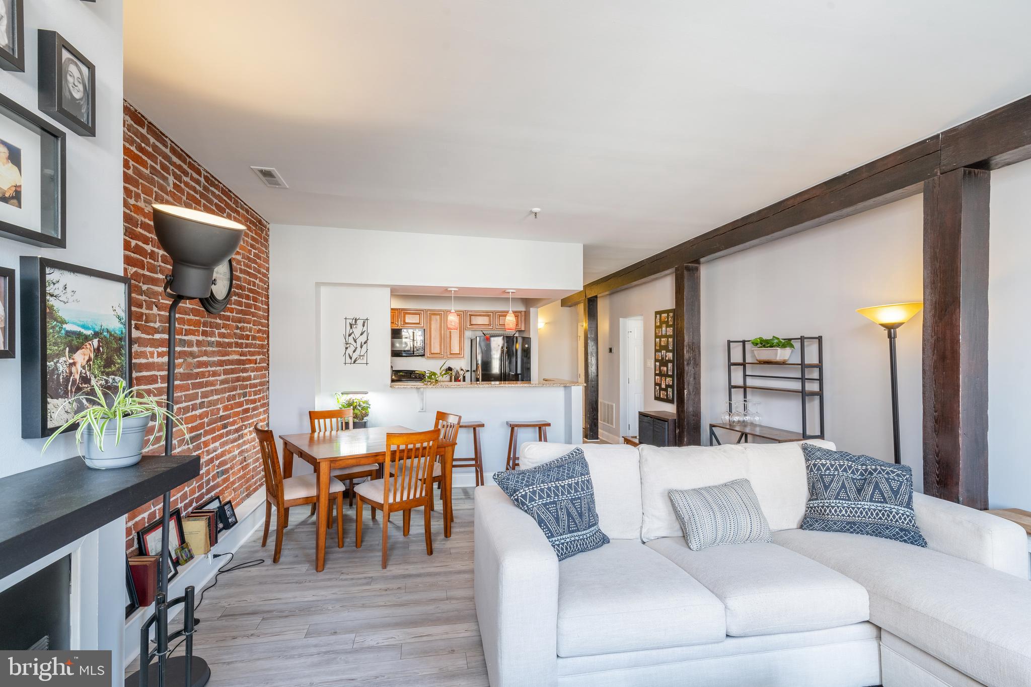 50 N FRONT STREET 402