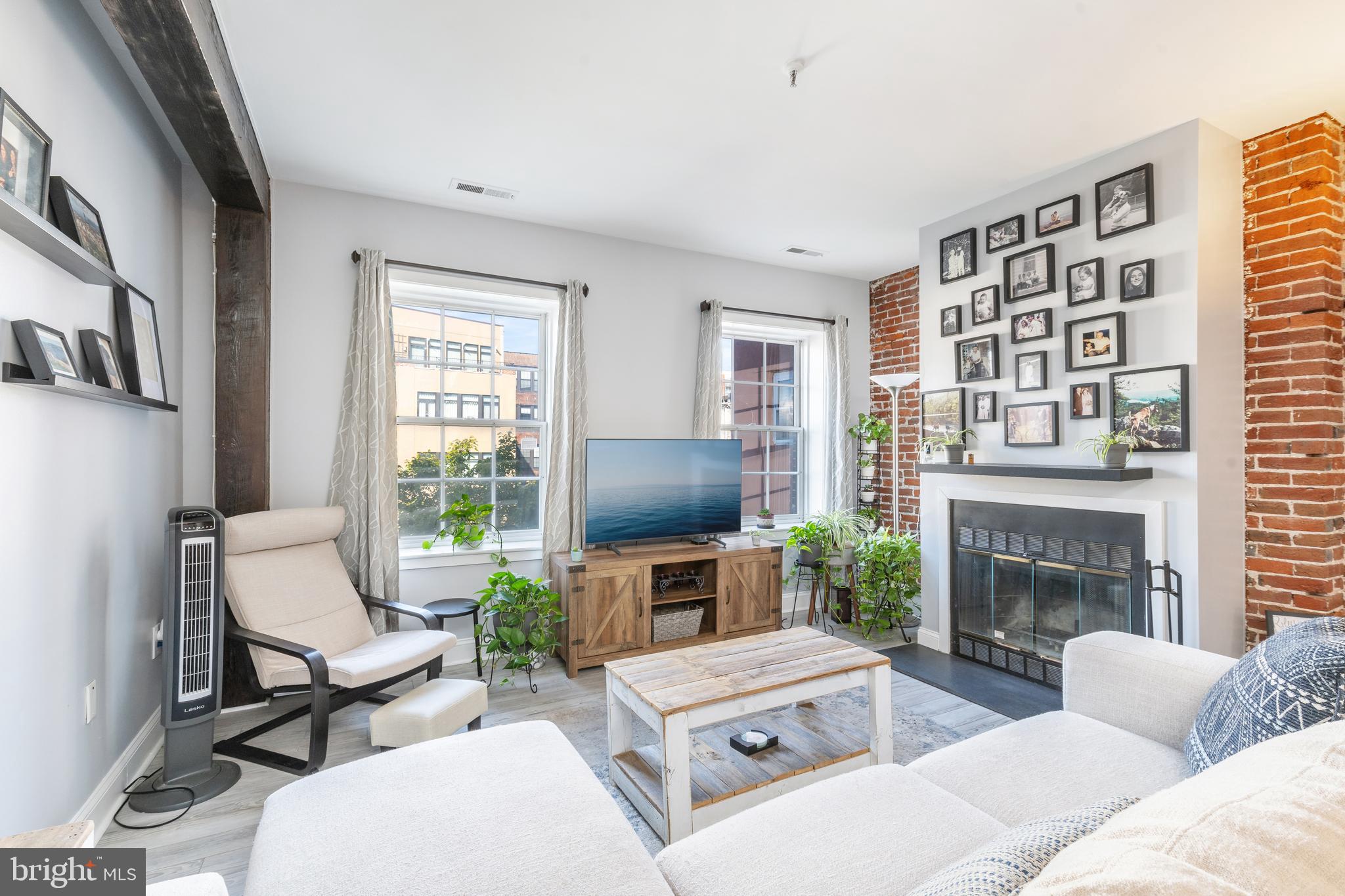 50 N FRONT STREET 402