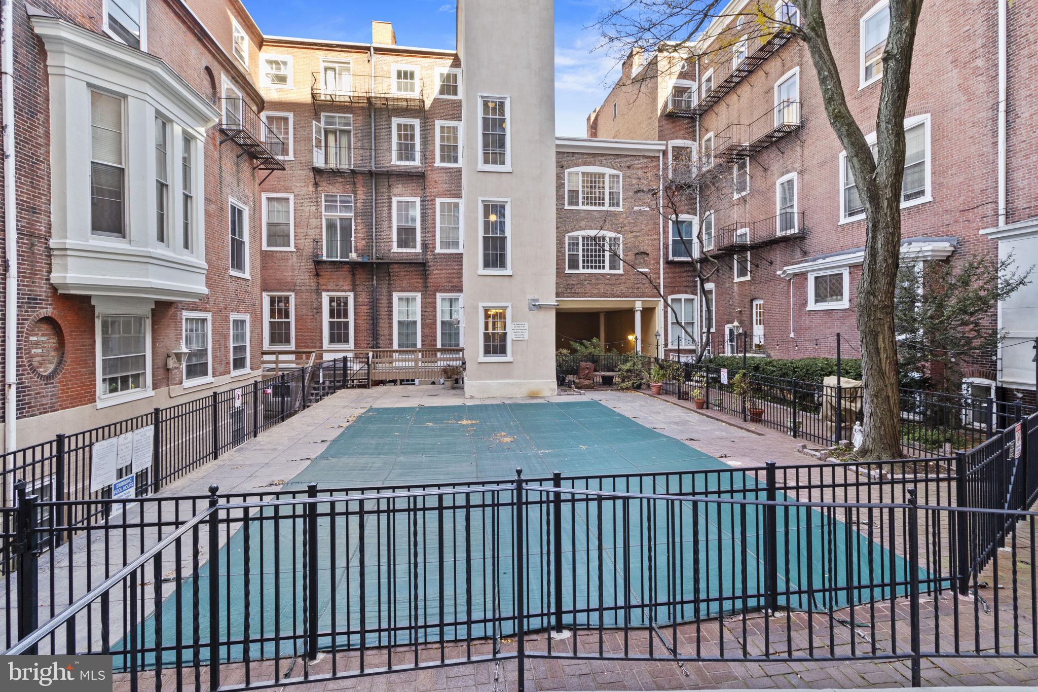 1008 SPRUCE STREET 20 72