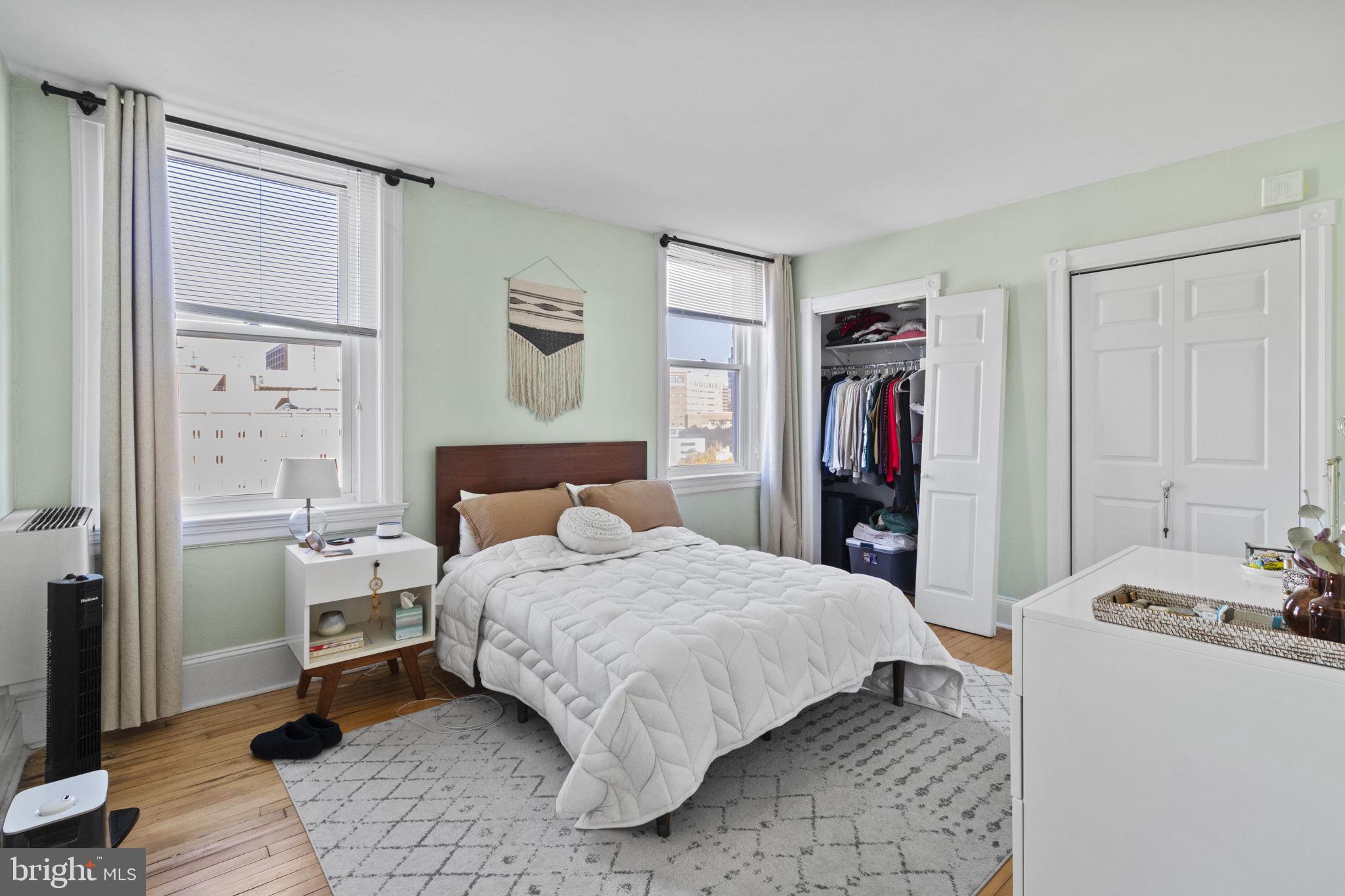 1008 SPRUCE STREET 20 72