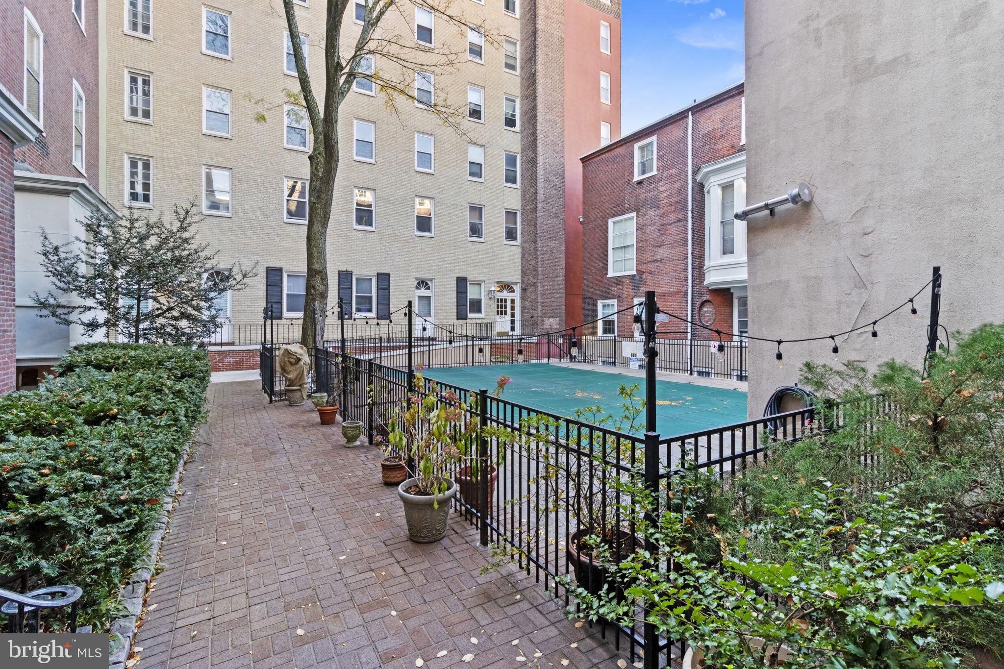 1008 SPRUCE STREET 20 72