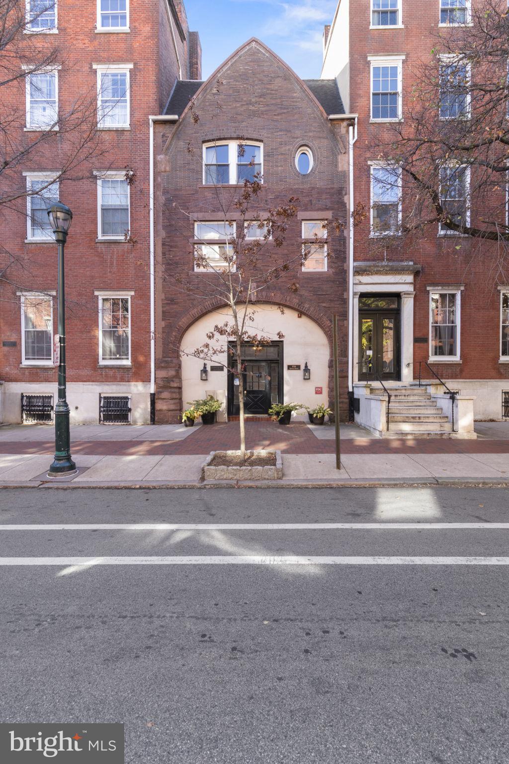 1008 SPRUCE STREET 20 72