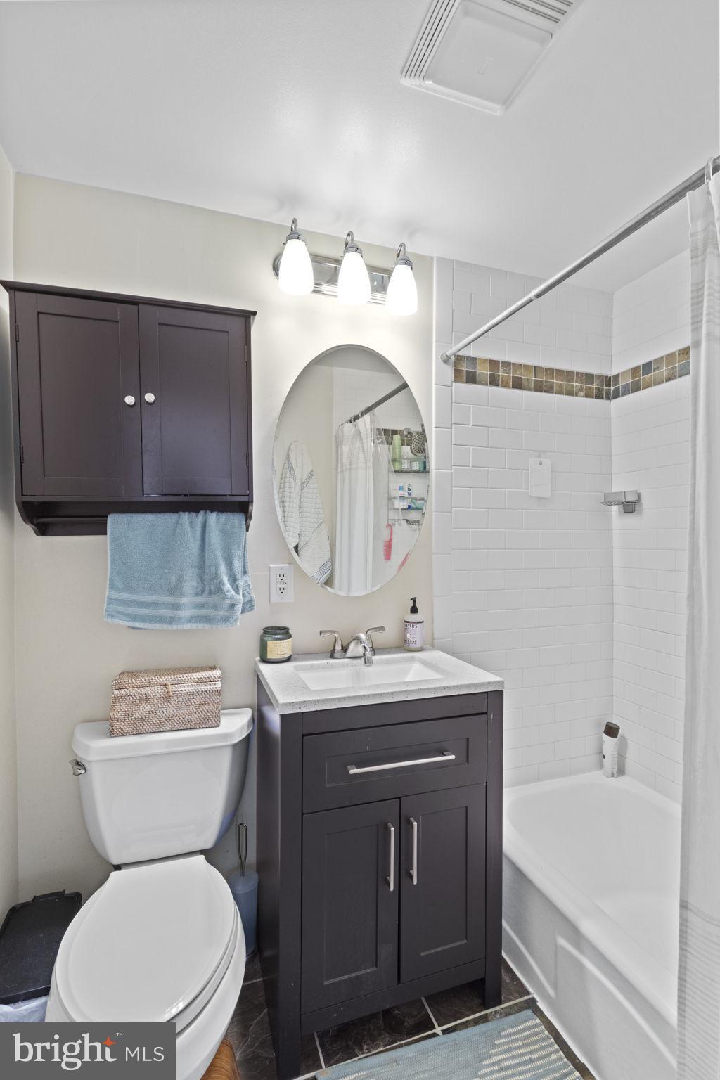 1008 SPRUCE STREET 20 72
