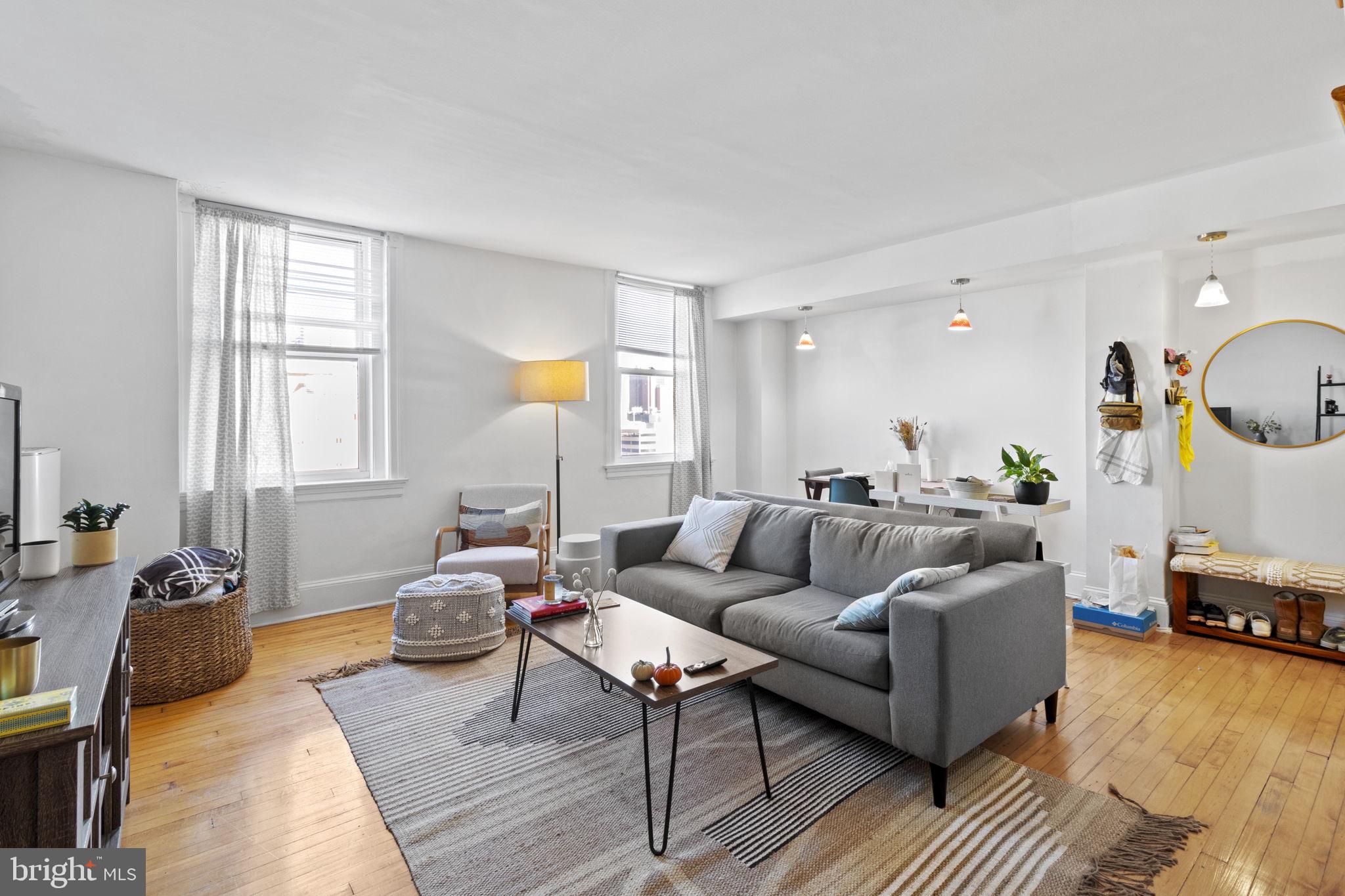1008 SPRUCE STREET 20 72
