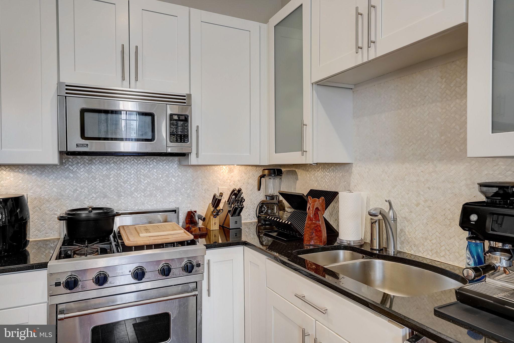 20 S LETITIA STREET 2F