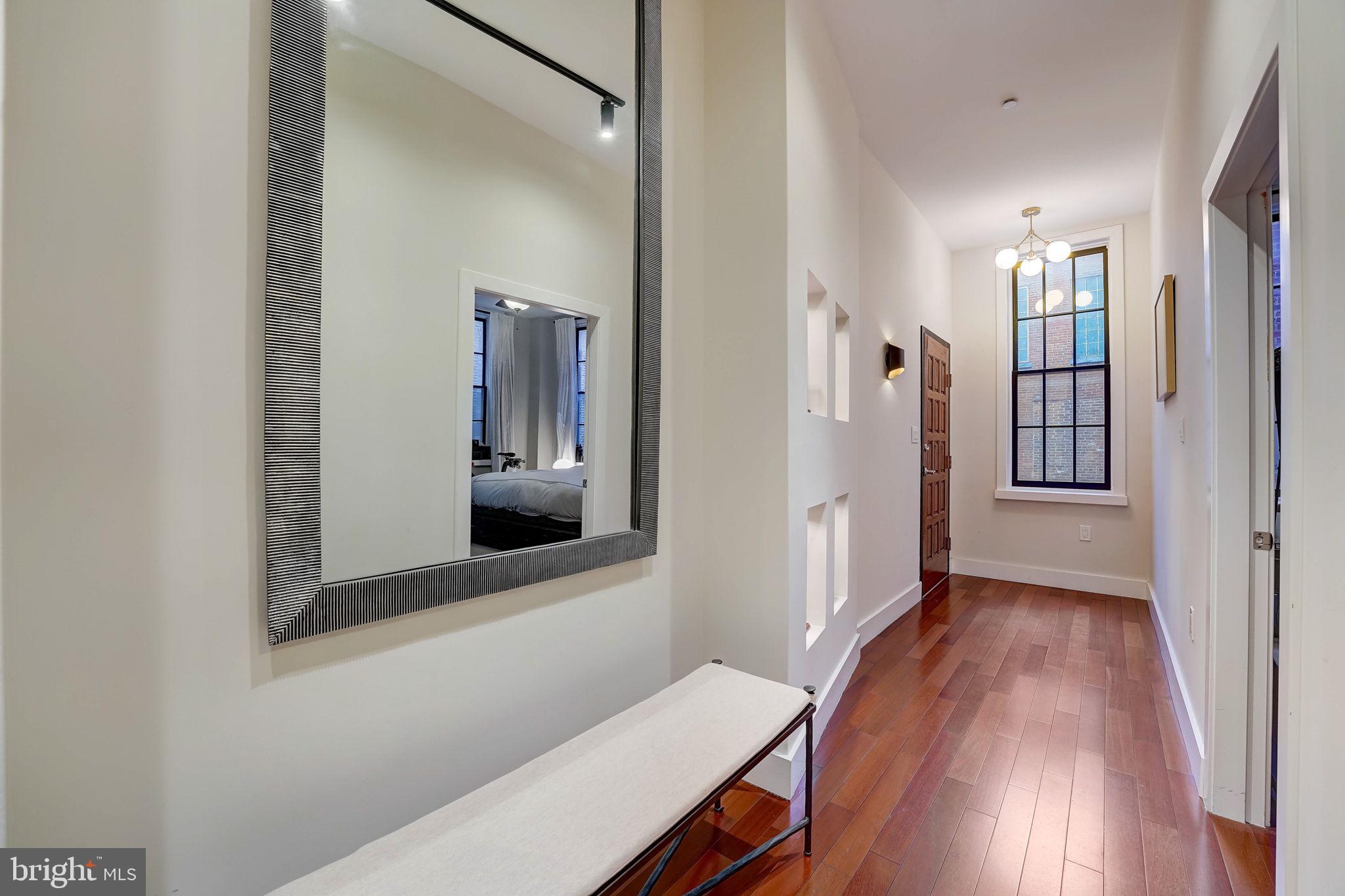 20 S LETITIA STREET 2F