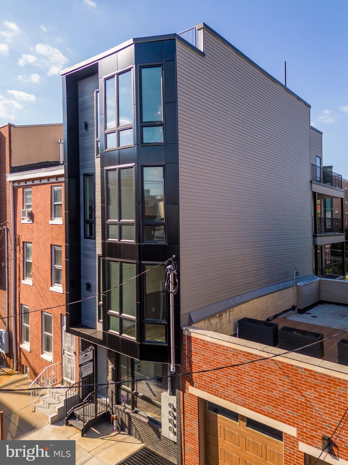 1527 OGDEN STREET C