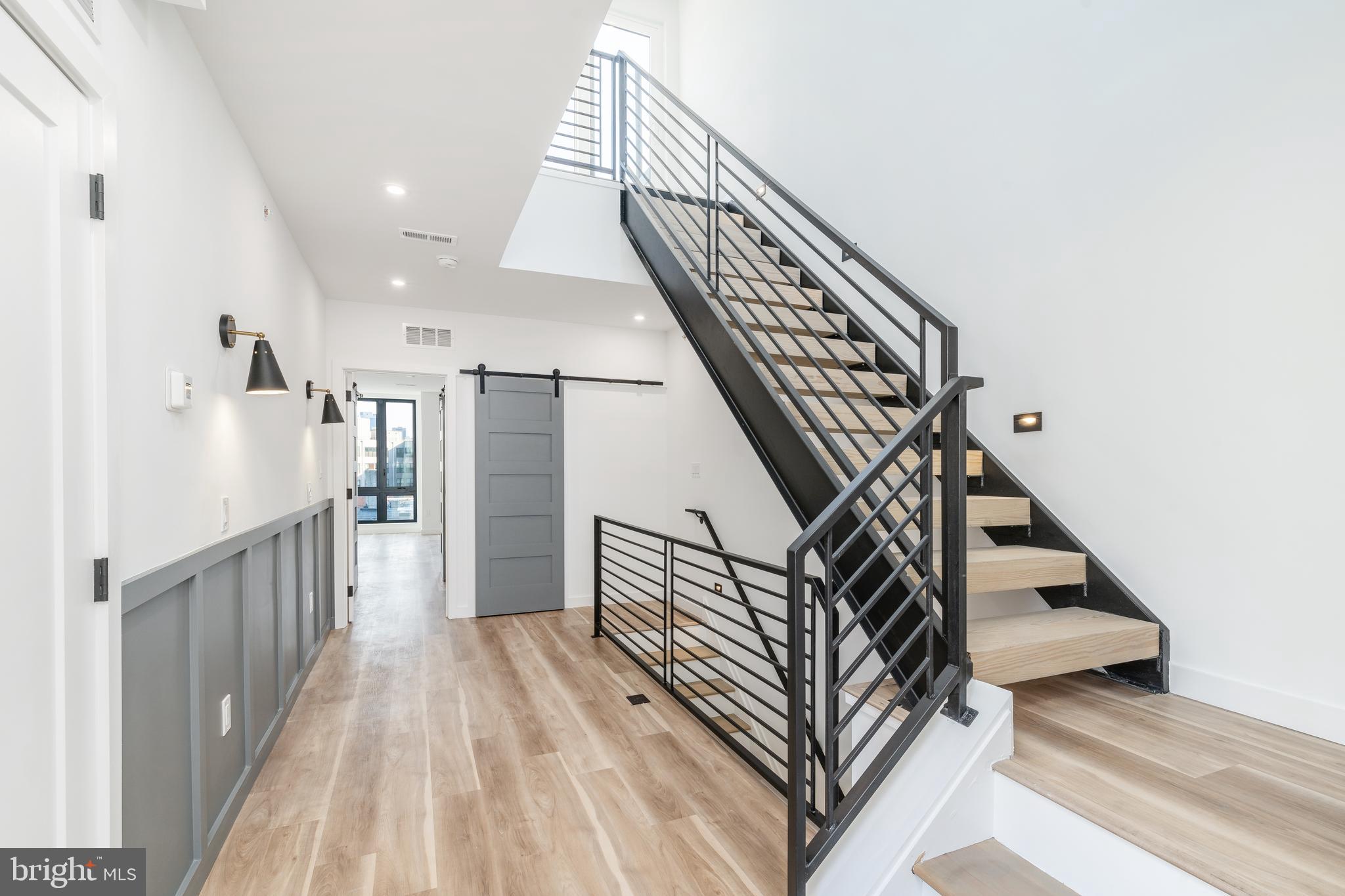 1527 OGDEN STREET C
