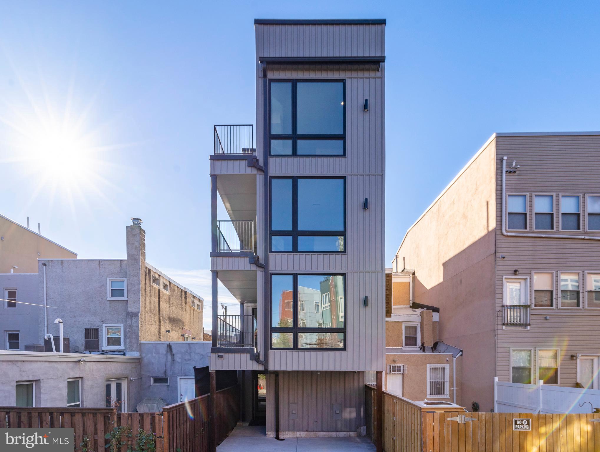 1527 OGDEN STREET C