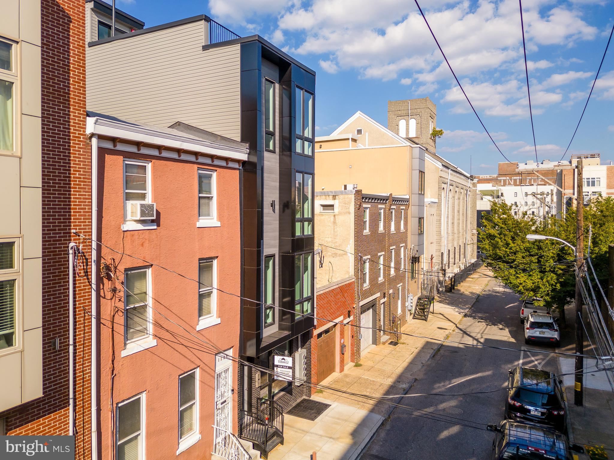 1527 OGDEN STREET C