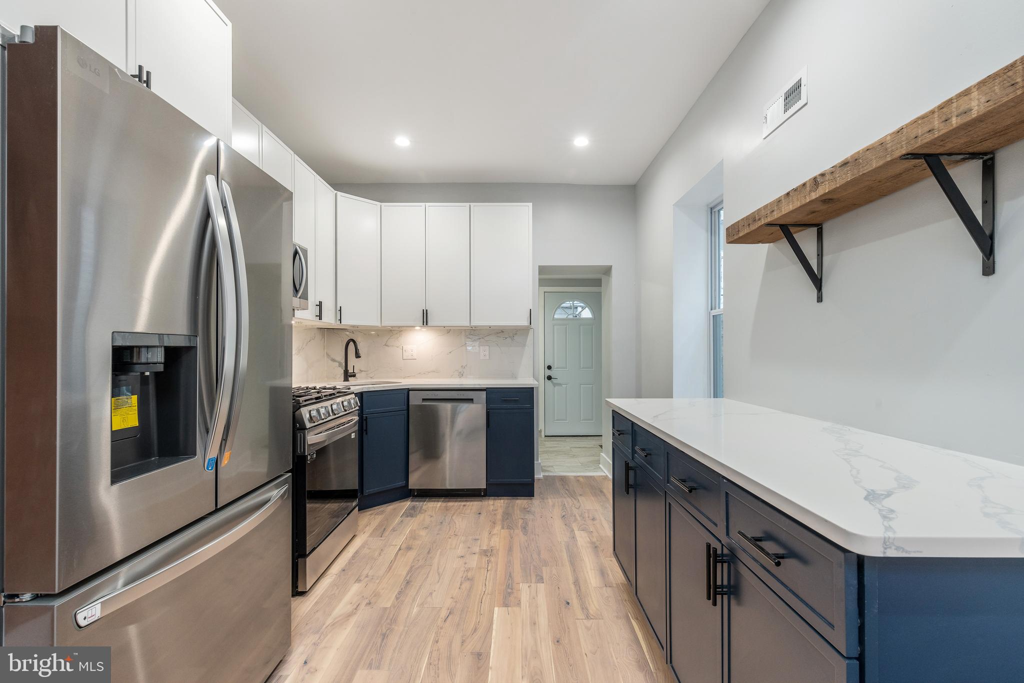 3021 TULIP STREET