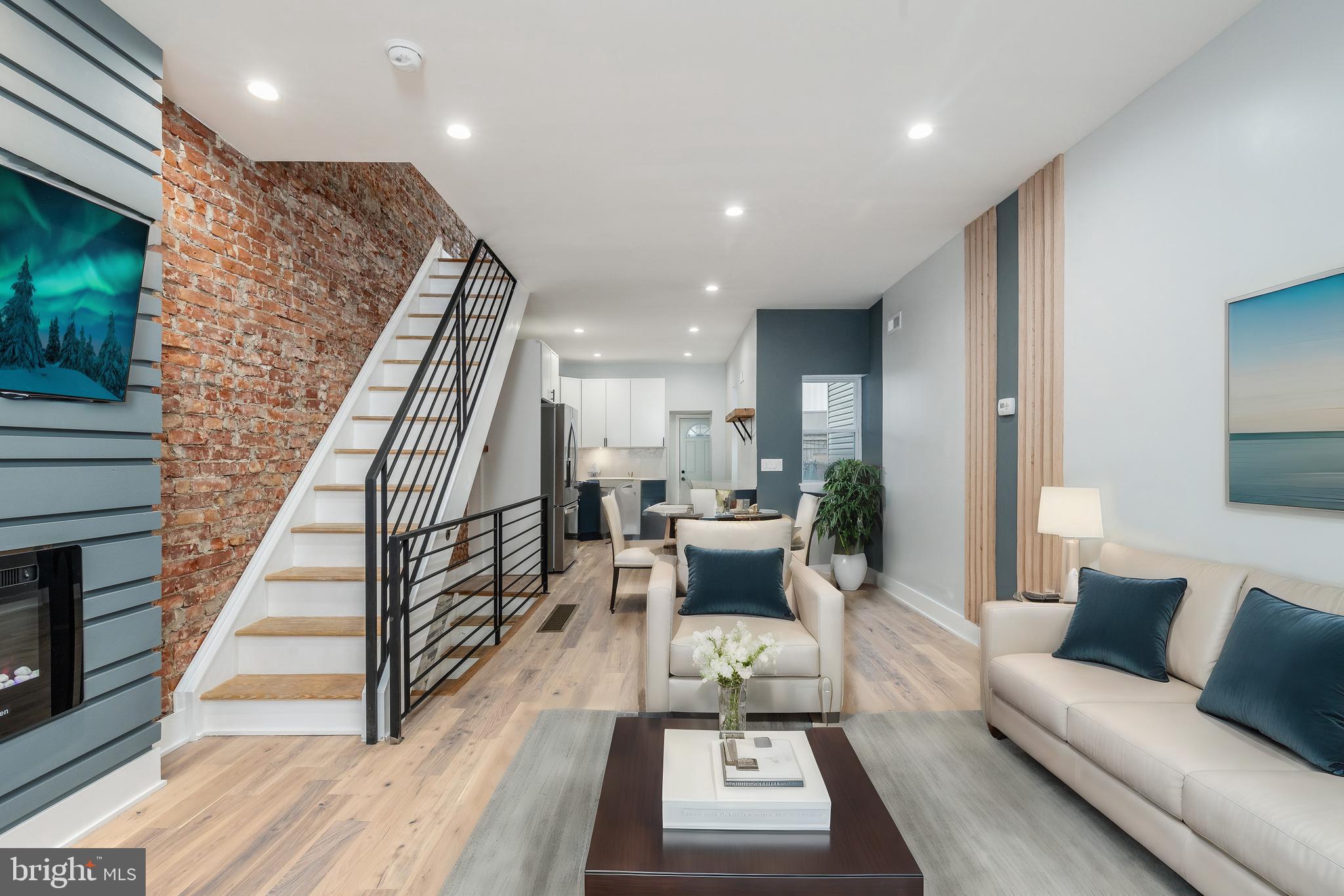3021 TULIP STREET