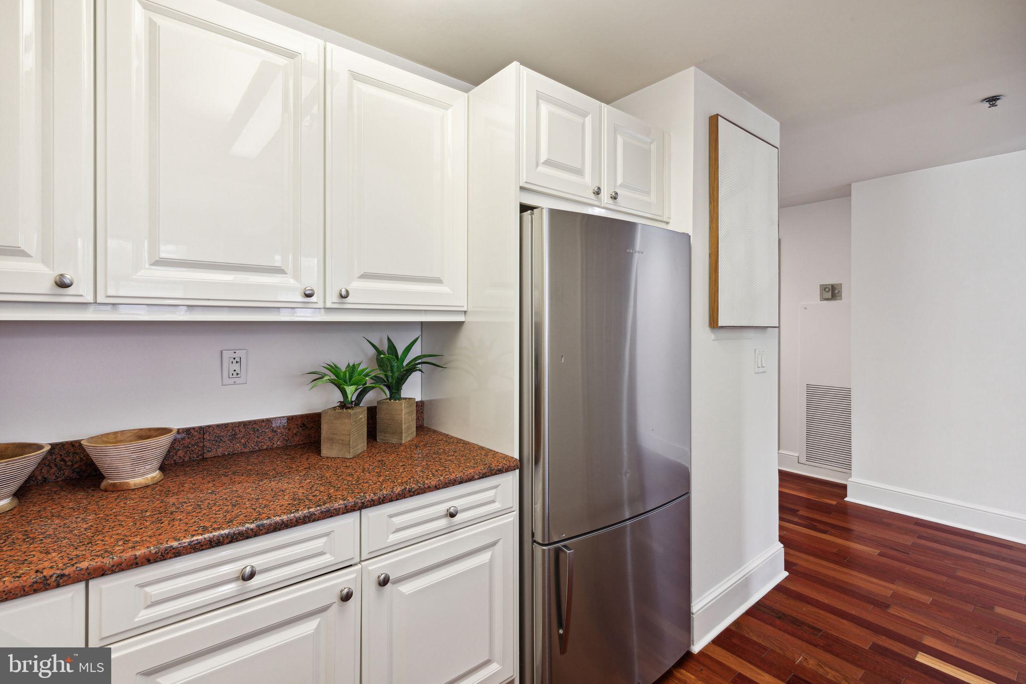 1500 CHESTNUT STREET 14H