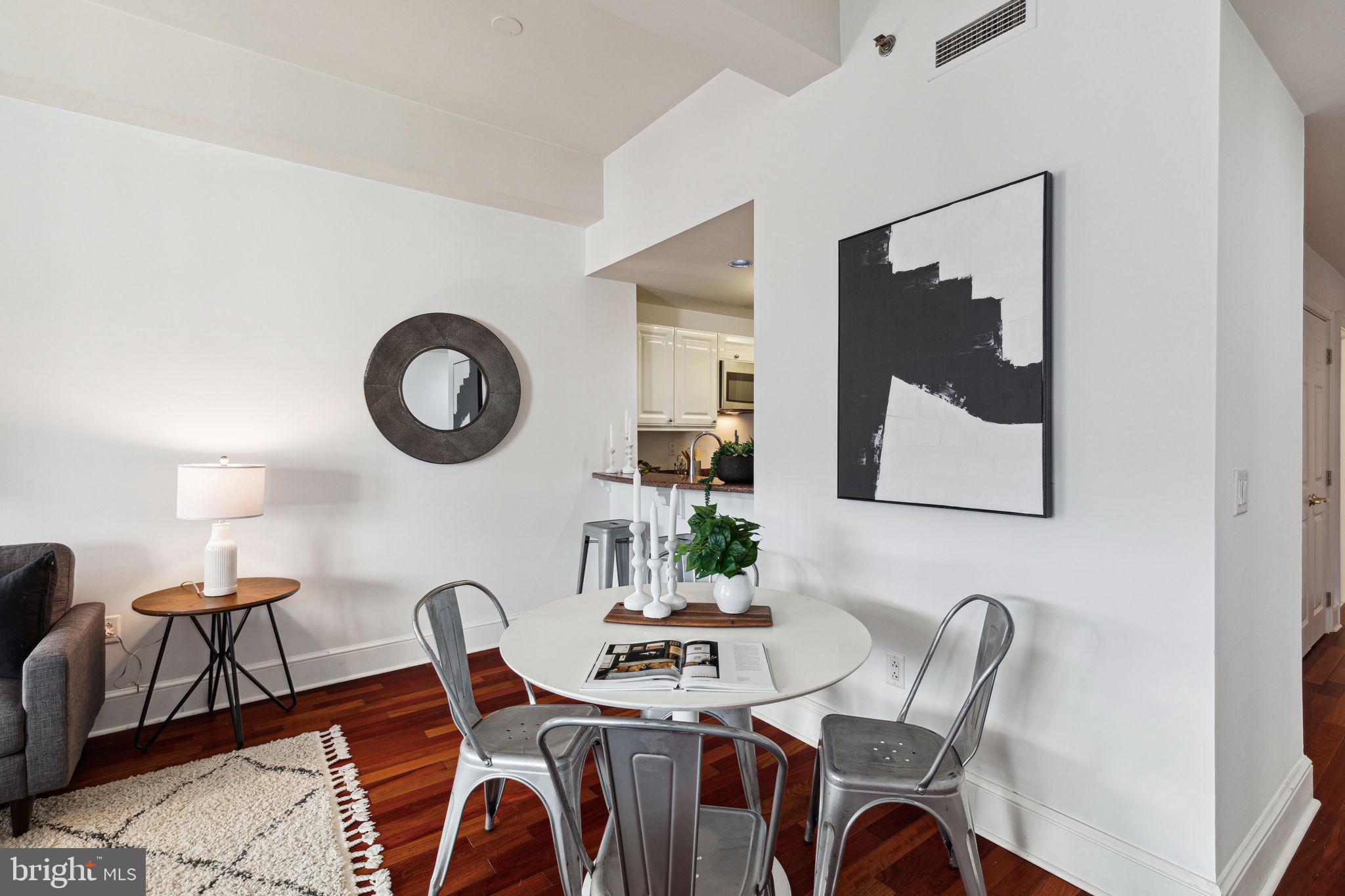 1500 CHESTNUT STREET 14H