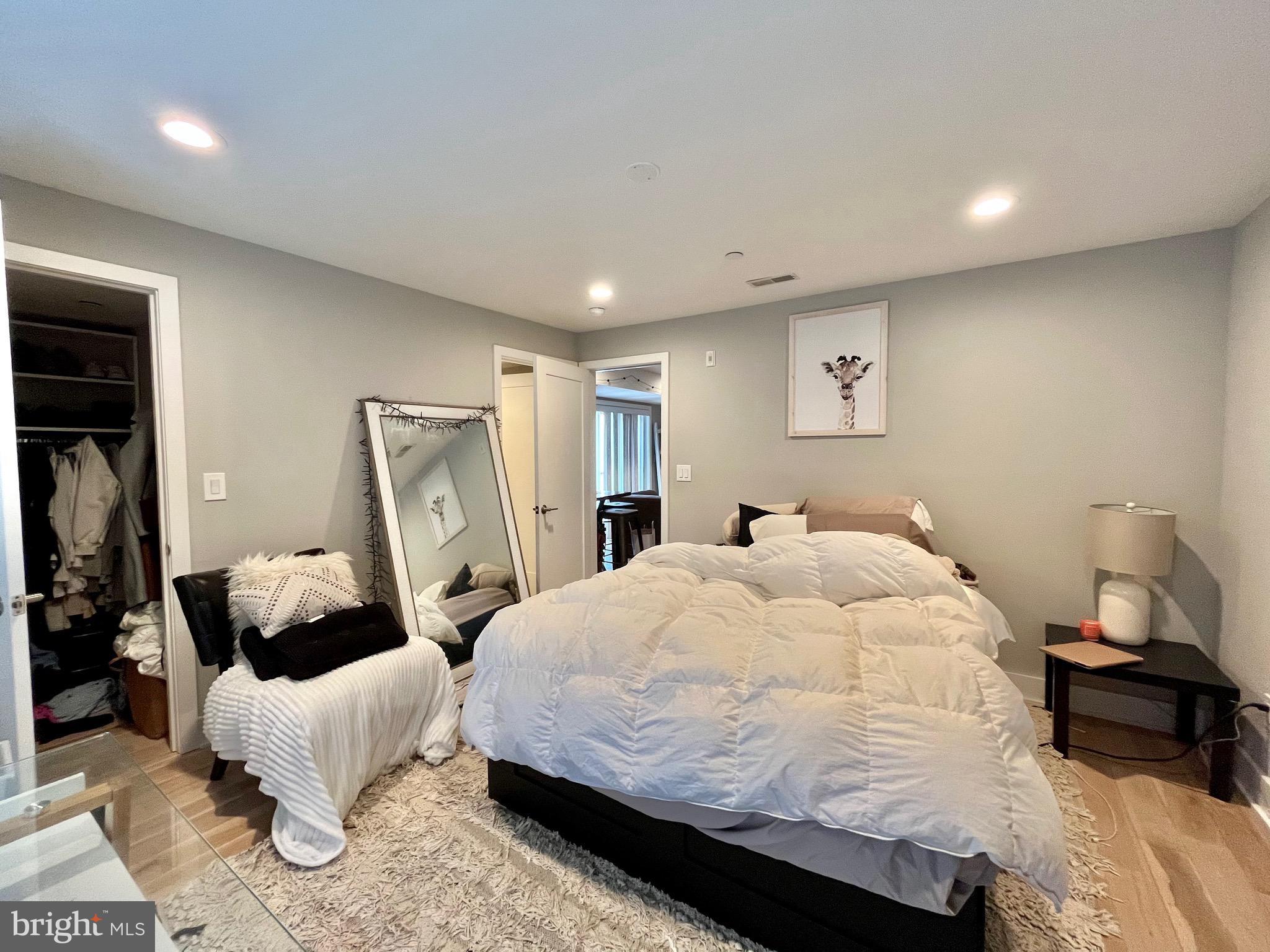 922 N 17TH STREET 26 E