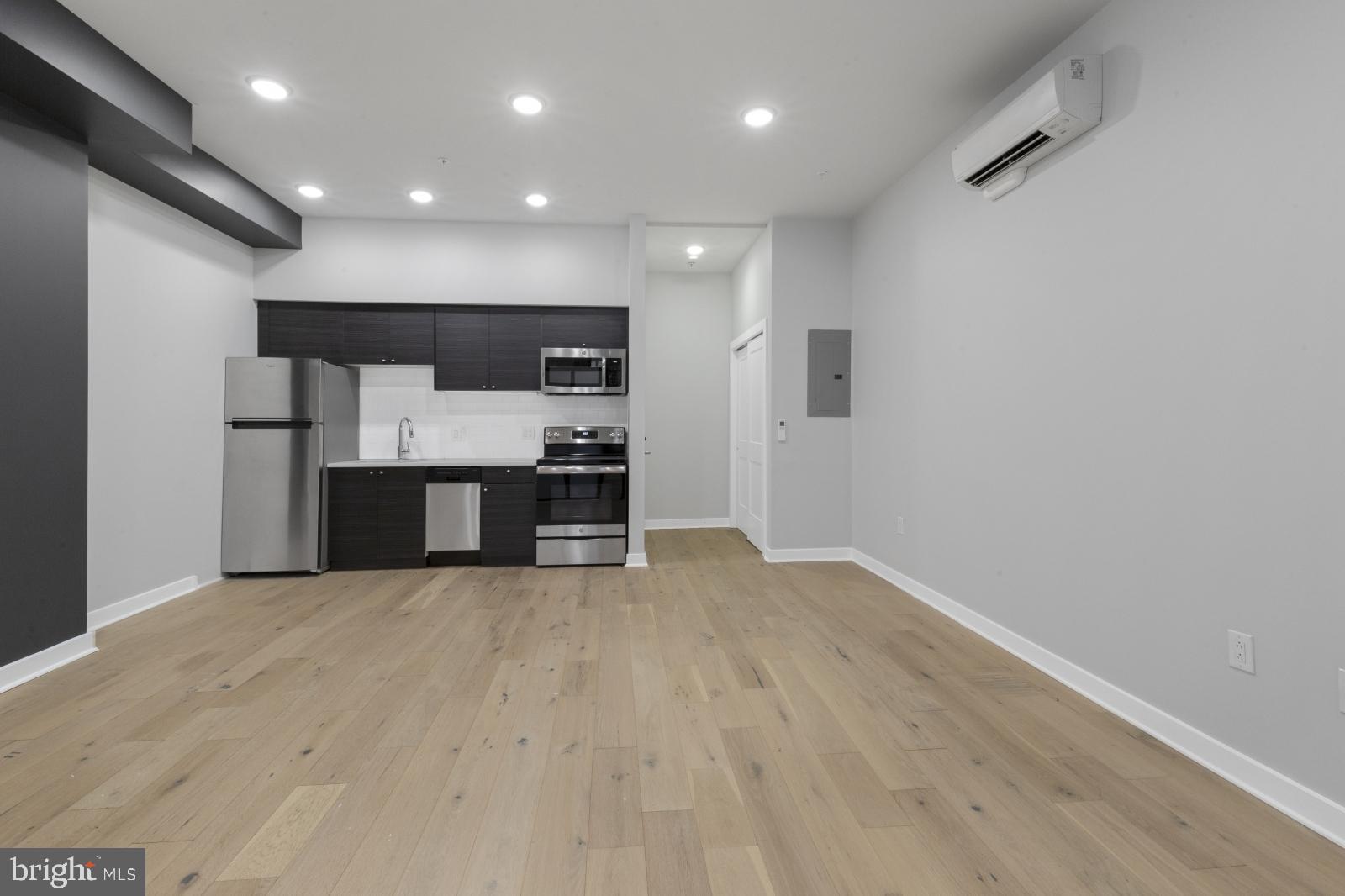 257 N 3RD STREET 2