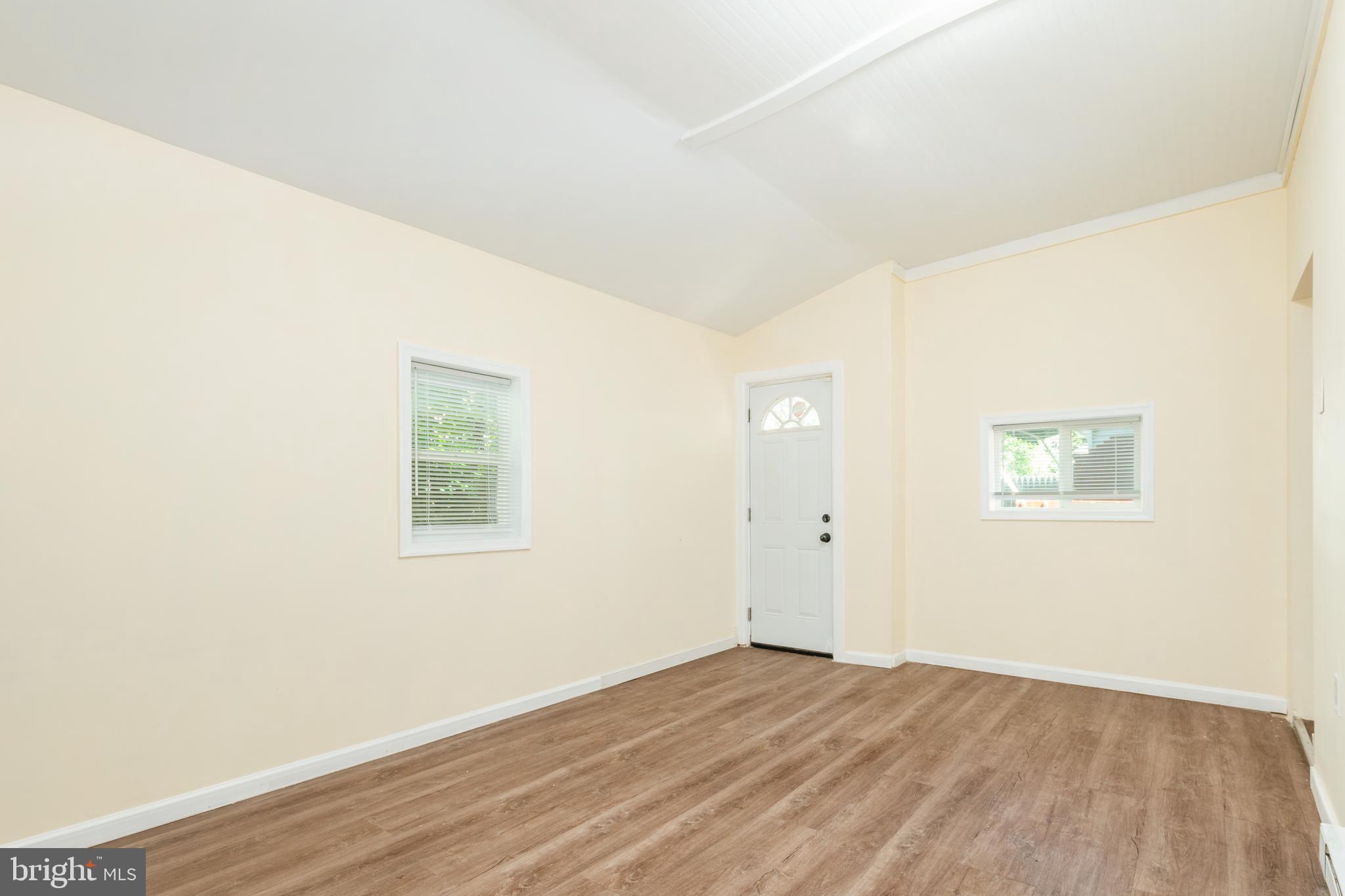 1216 N REDFIELD STREET