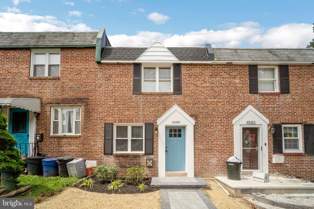 4580 MANAYUNK AVENUE