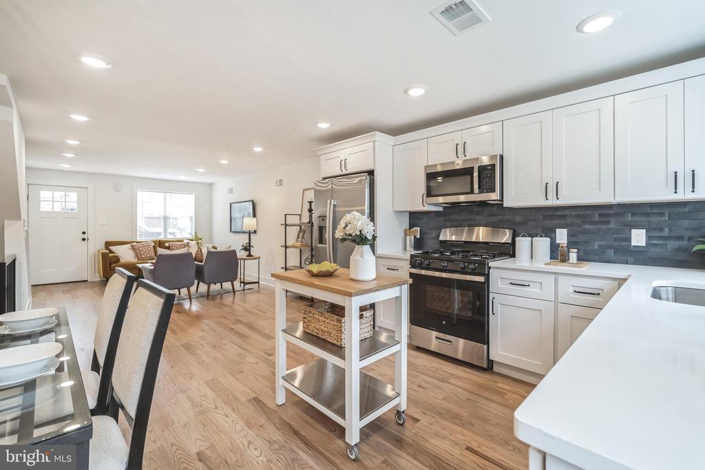 4580 MANAYUNK AVENUE