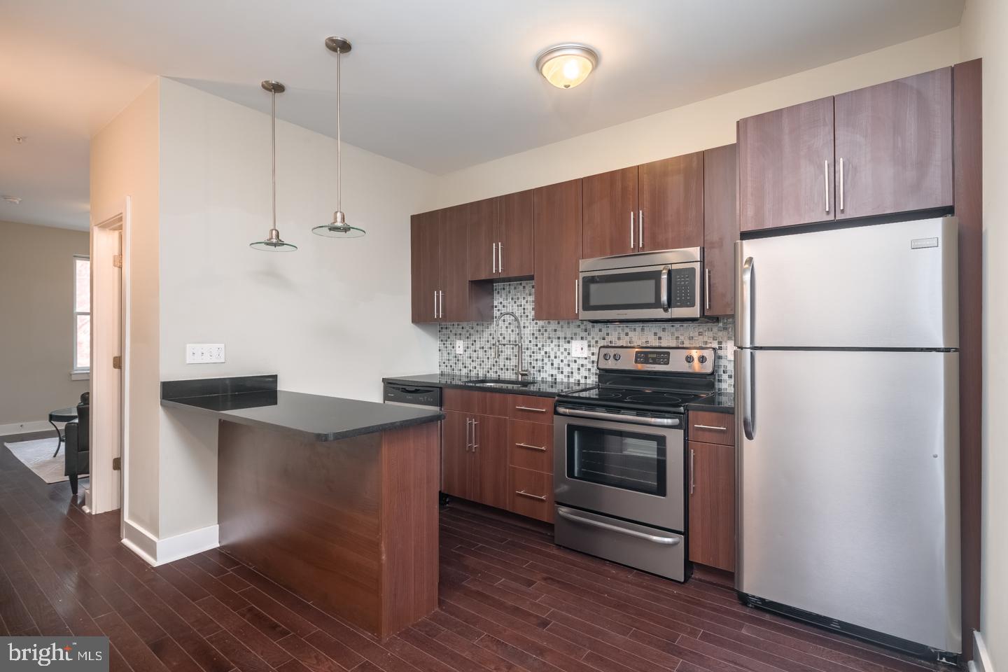 2012 W GIRARD AVENUE UNIT 2B