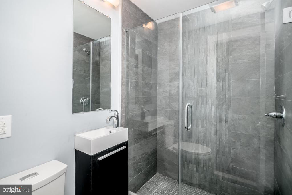 2012 W GIRARD AVENUE UNIT 2B