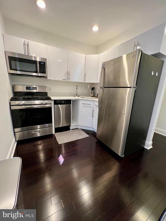 1839 N 33RD STREET 2R