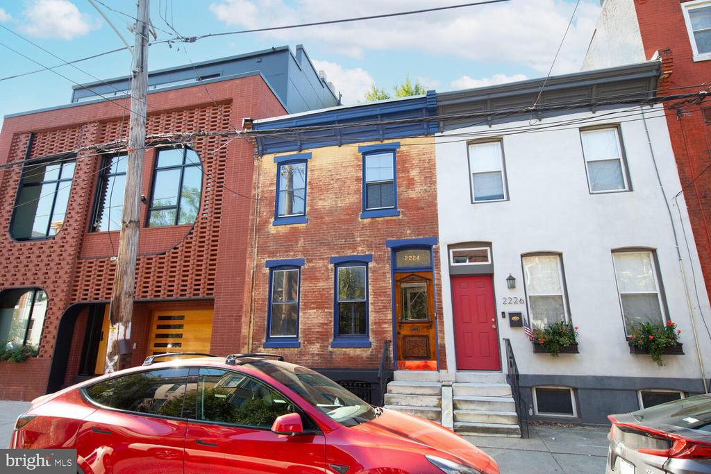 2224 CATHARINE STREET