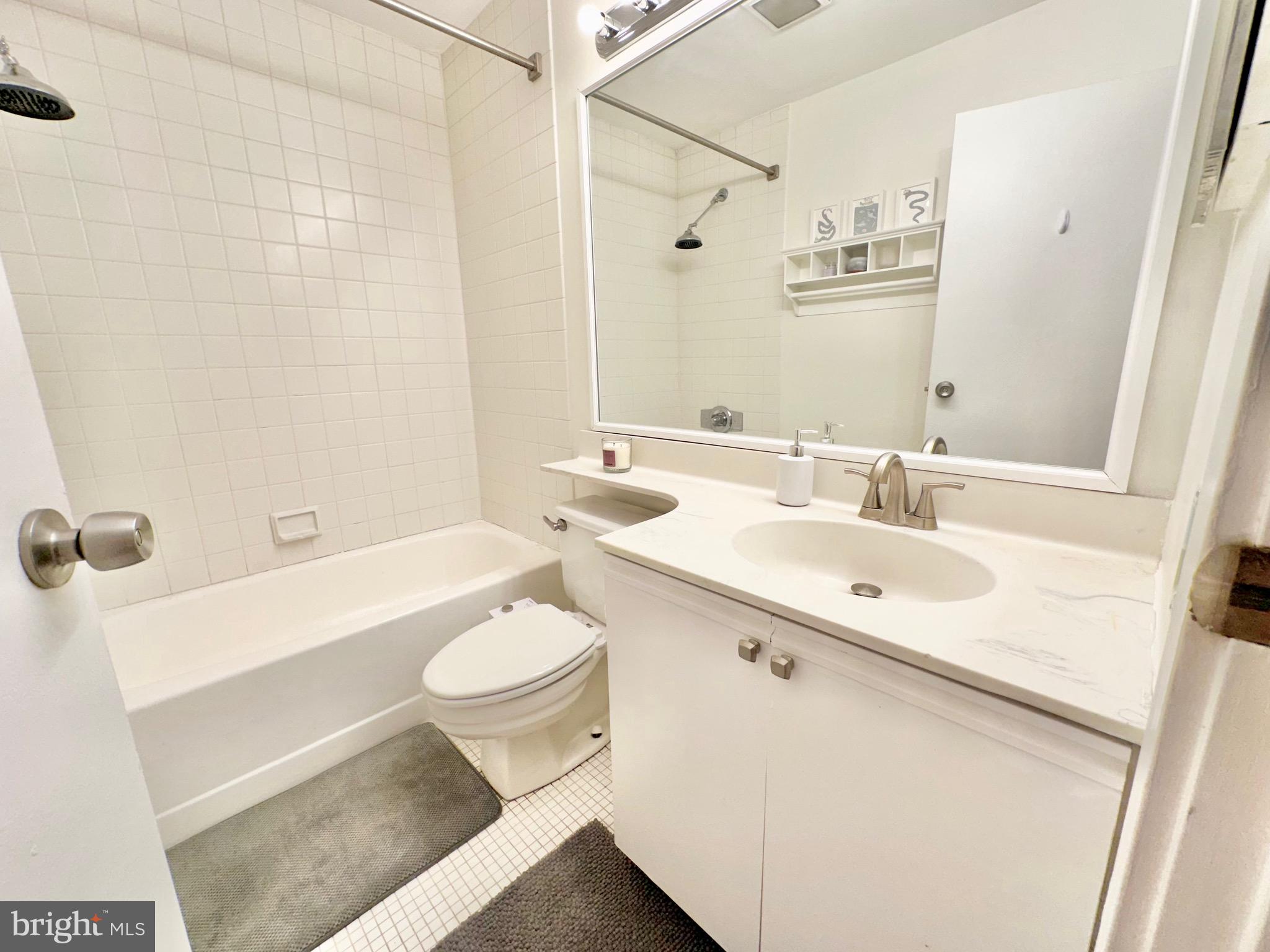 1601 SPRING GARDEN STREET M108