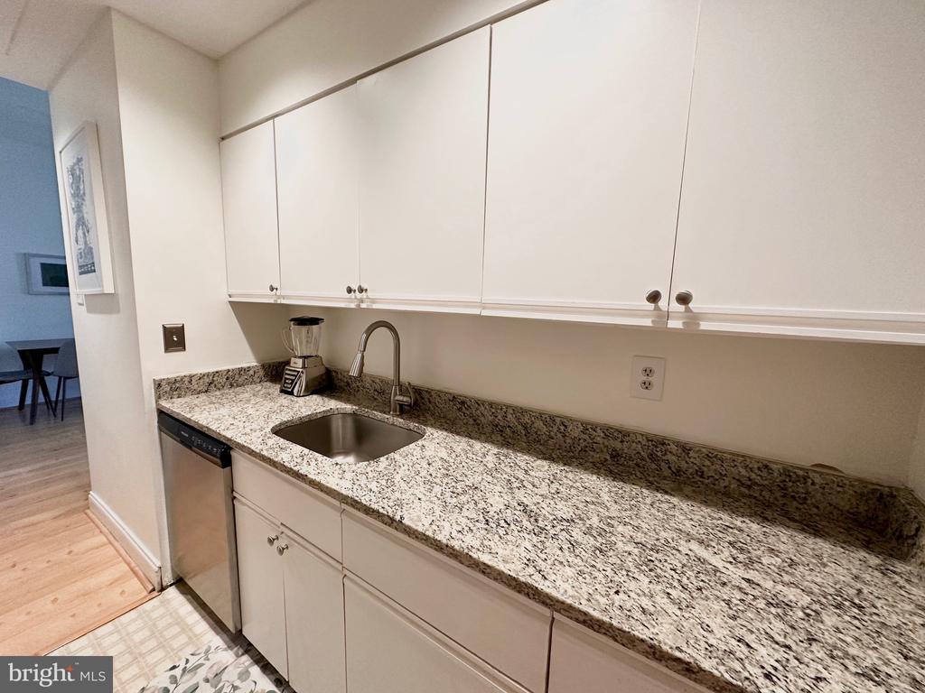 1601 SPRING GARDEN STREET M108