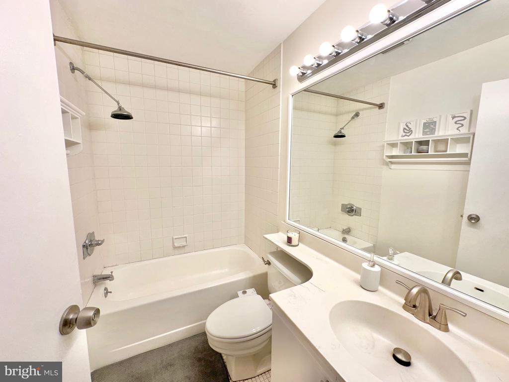 1601 SPRING GARDEN STREET M108