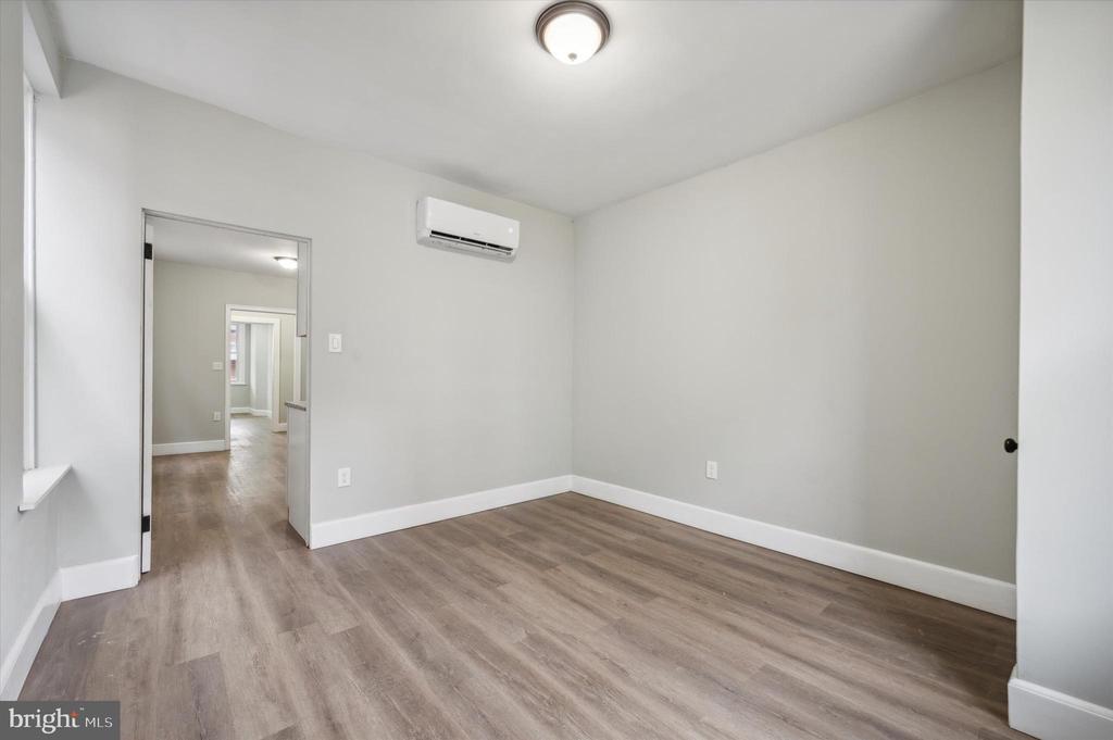 5729 PINE STREET UNIT 1