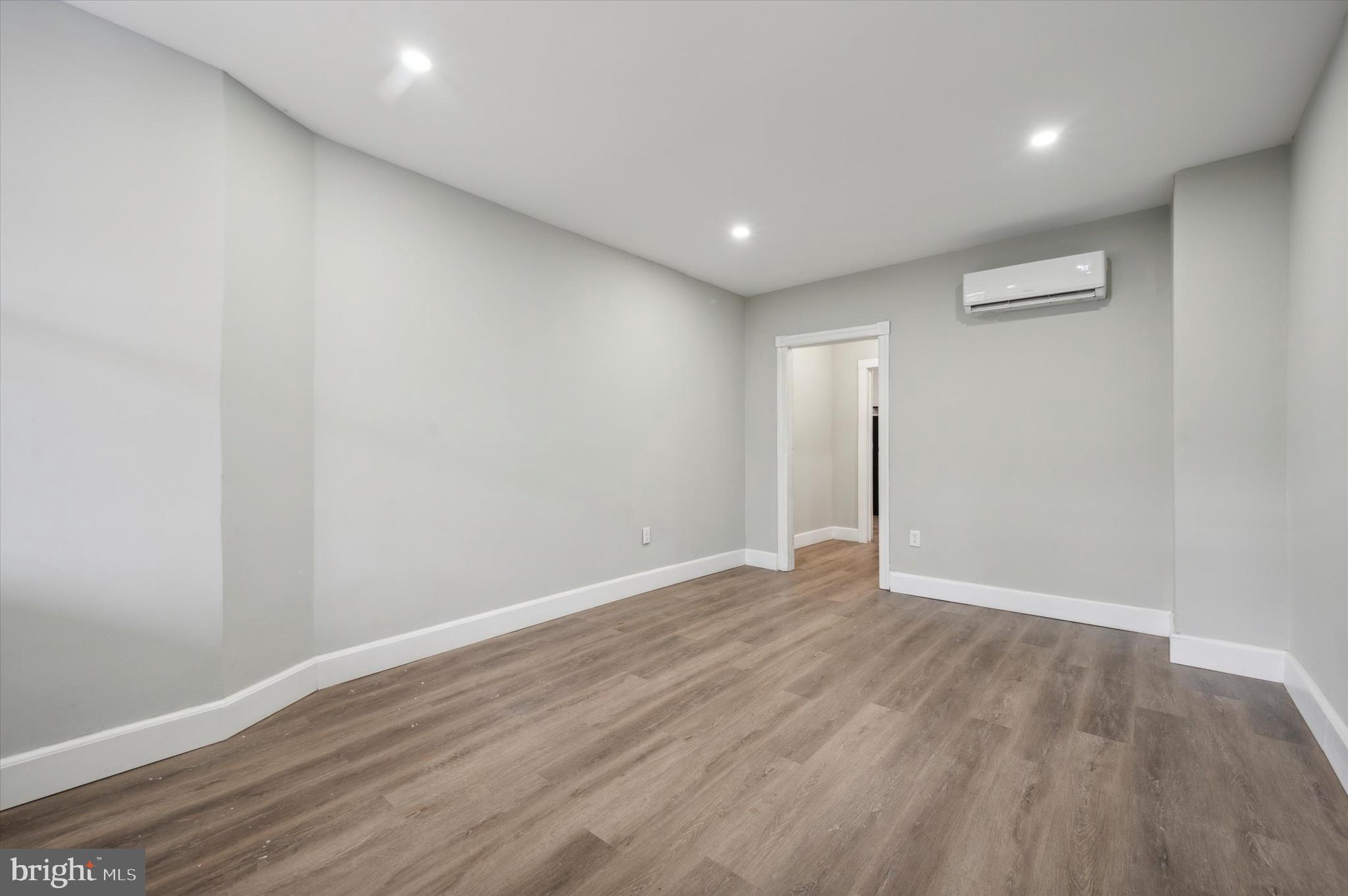 5729 PINE STREET UNIT 1