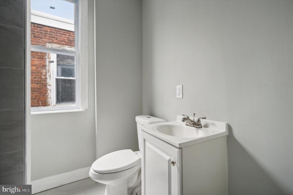5729 PINE STREET UNIT 2