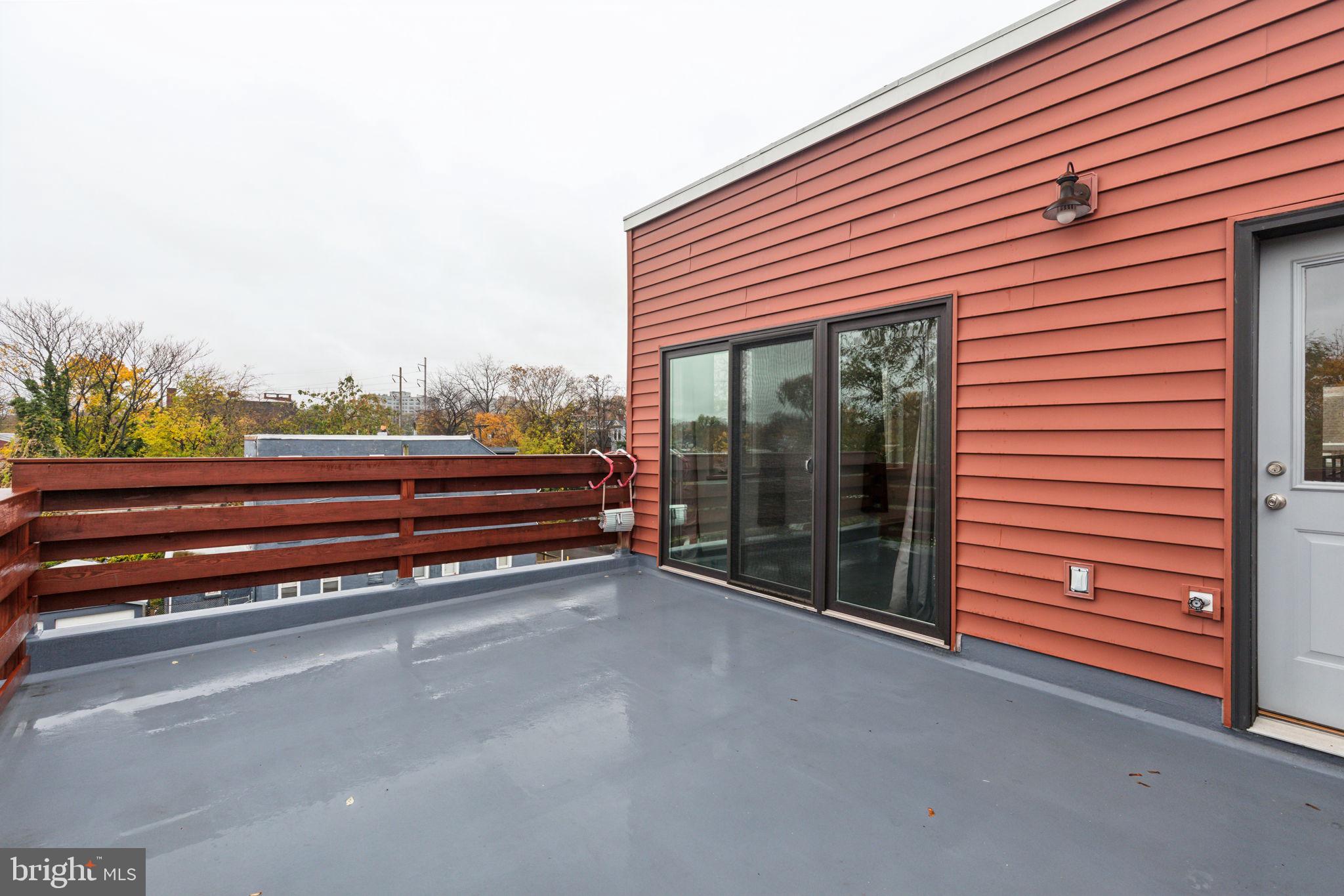 306 W COULTER STREET