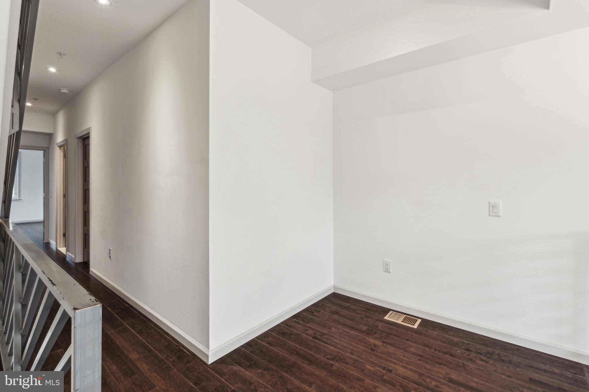 306 W COULTER STREET