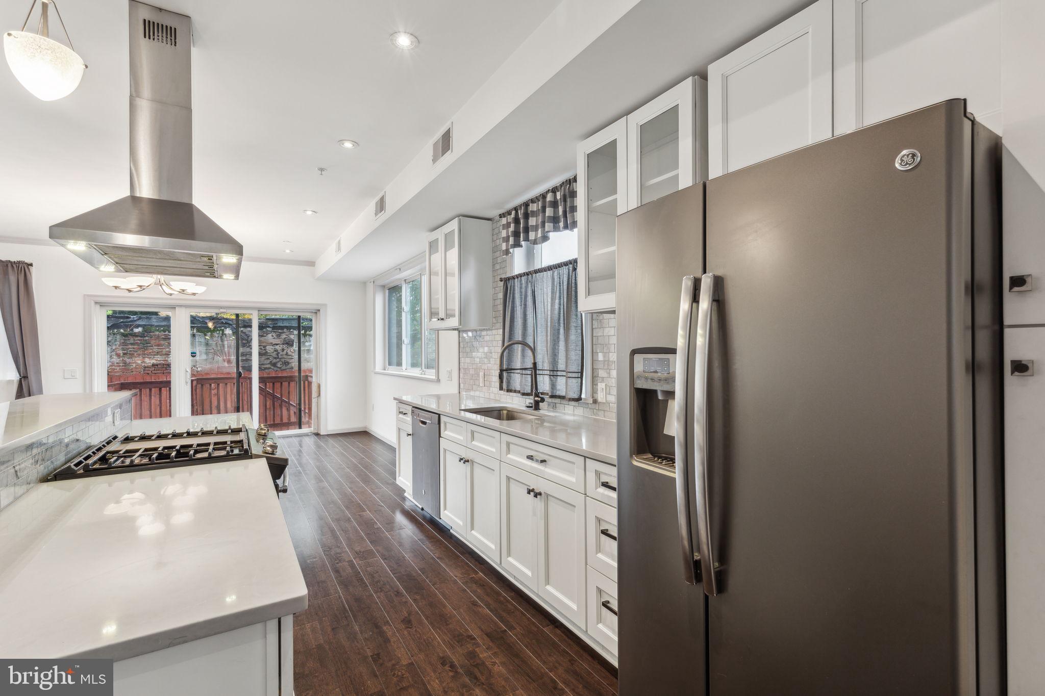 306 W COULTER STREET