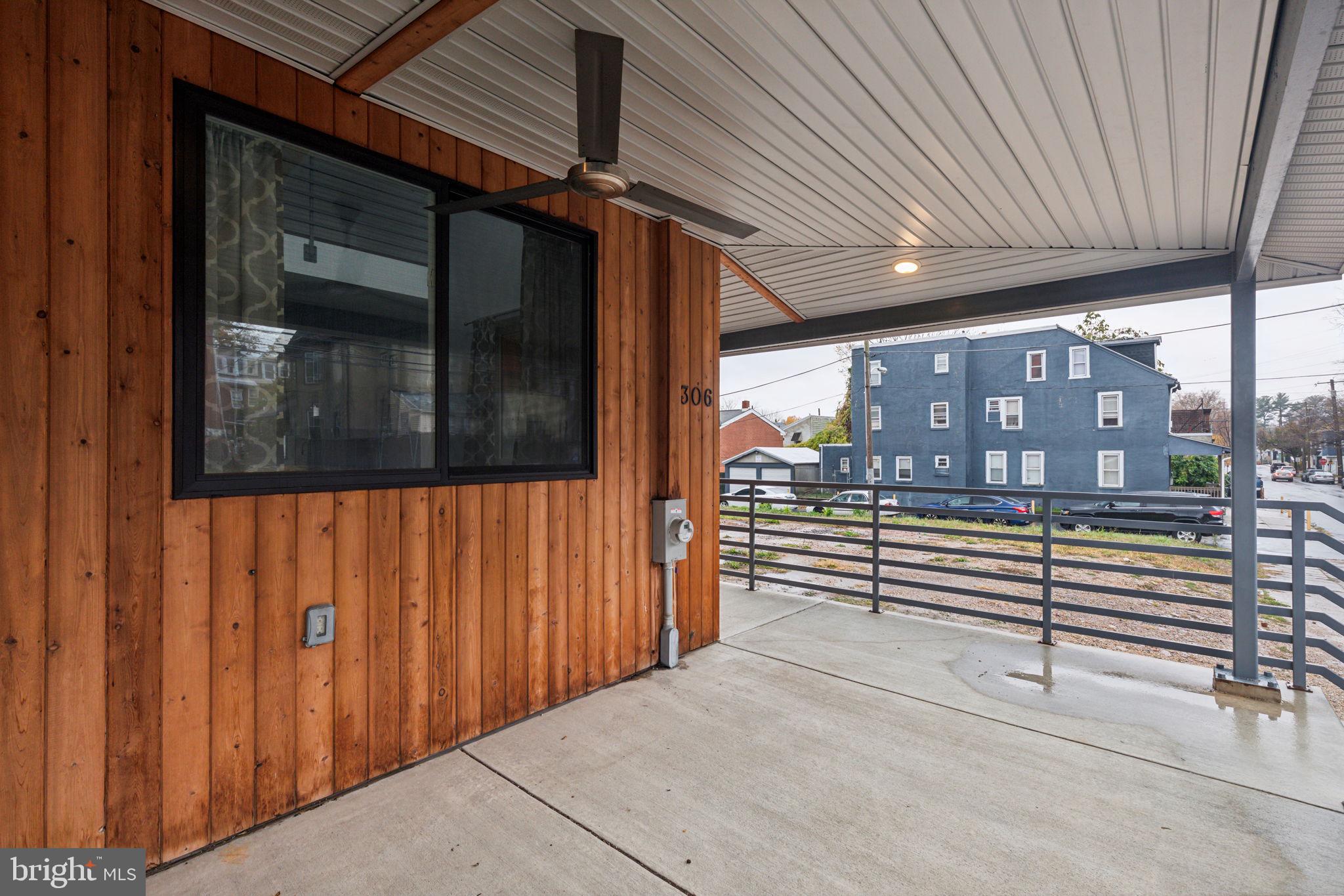 306 W COULTER STREET