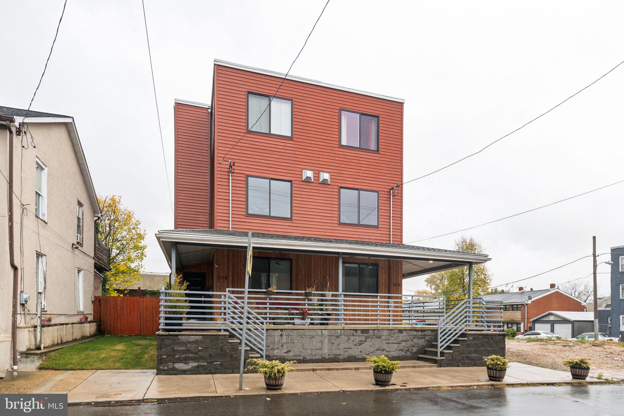 306 W COULTER STREET
