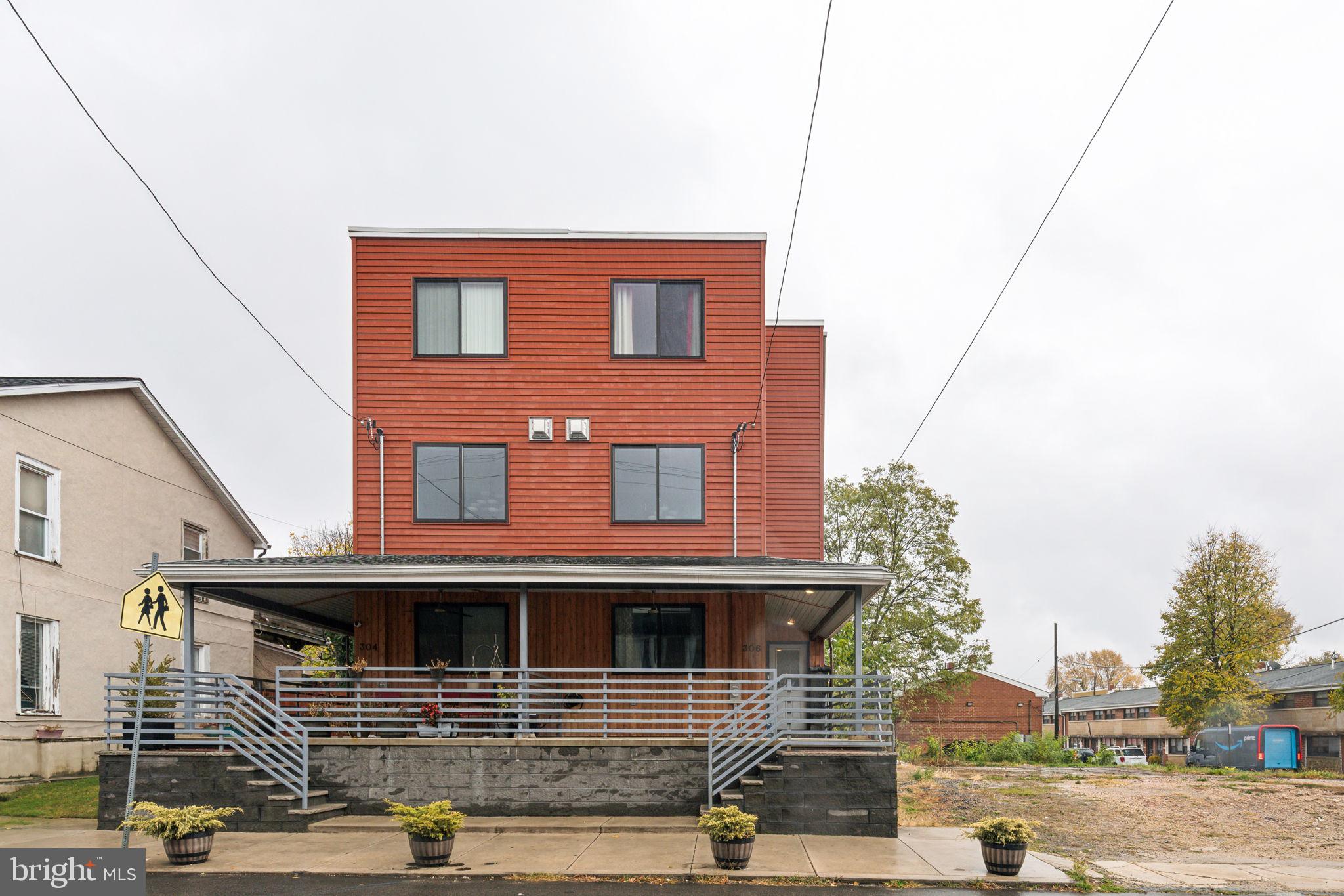 306 W COULTER STREET